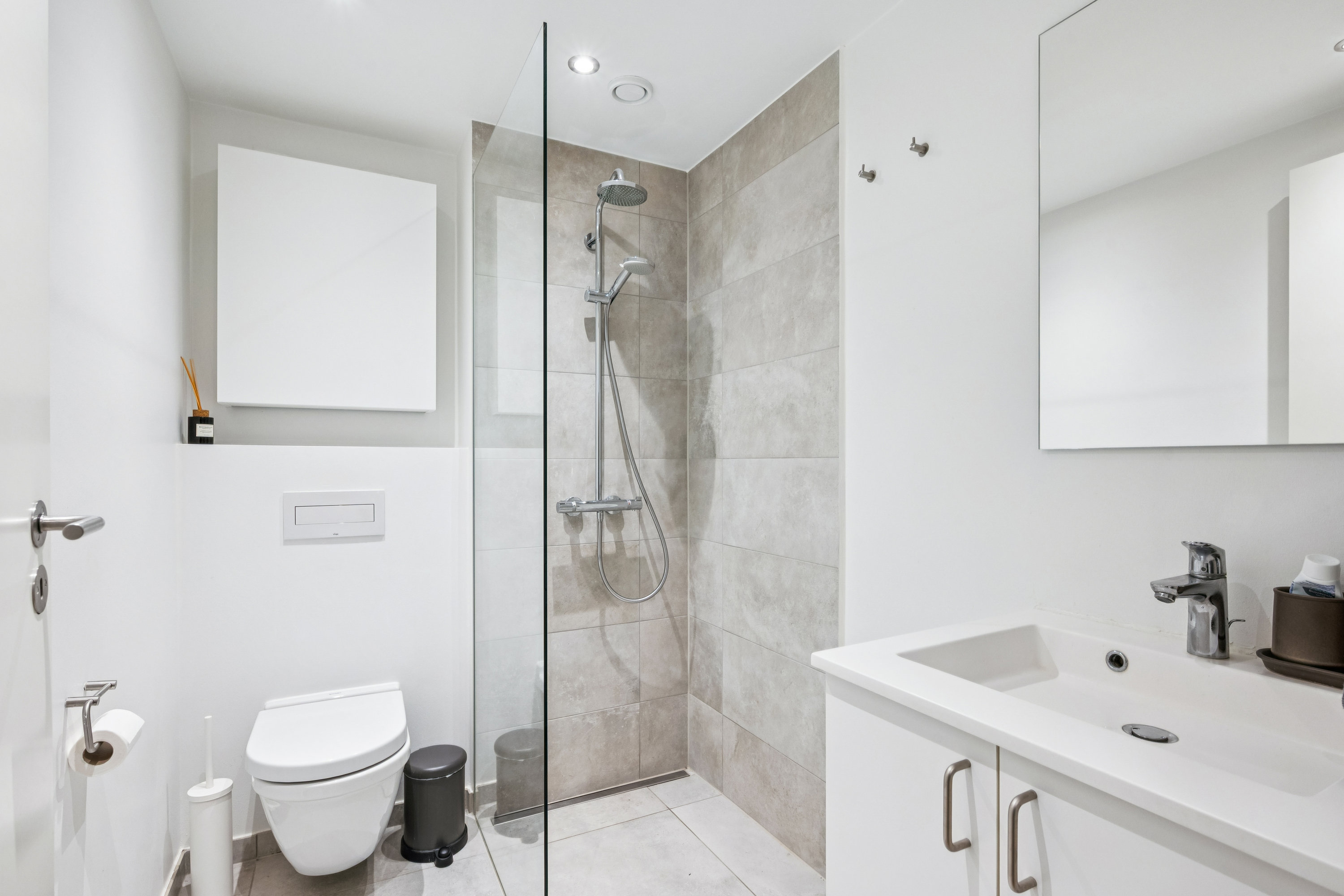 Fremhævet badeværelse billede i fuldskærmstilstand. Billede af Borresøvej 31, st.. th., 8240 Risskov