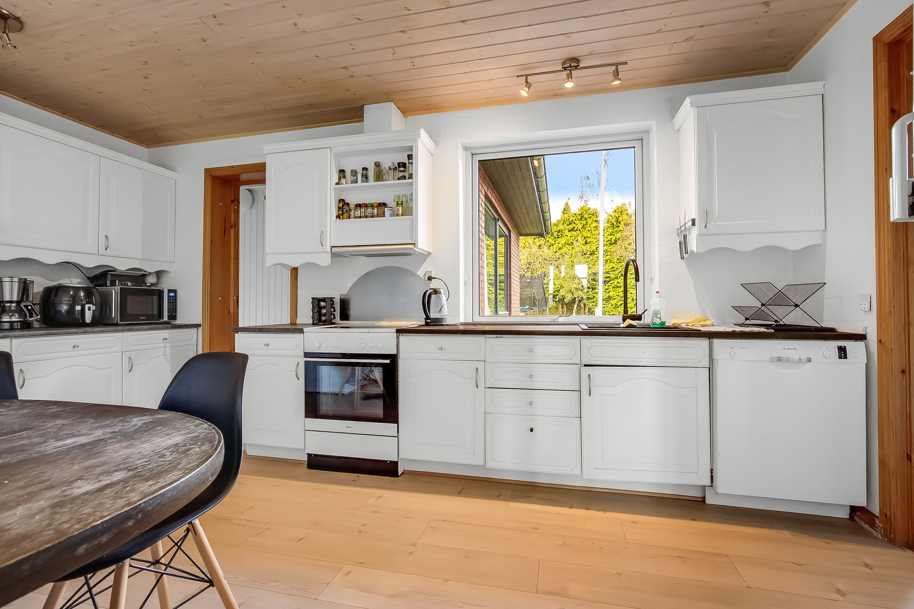 Miniaturebillede 2: køkken. Billede af Paabyvej 28, Bramdrupdam, 6000 Kolding