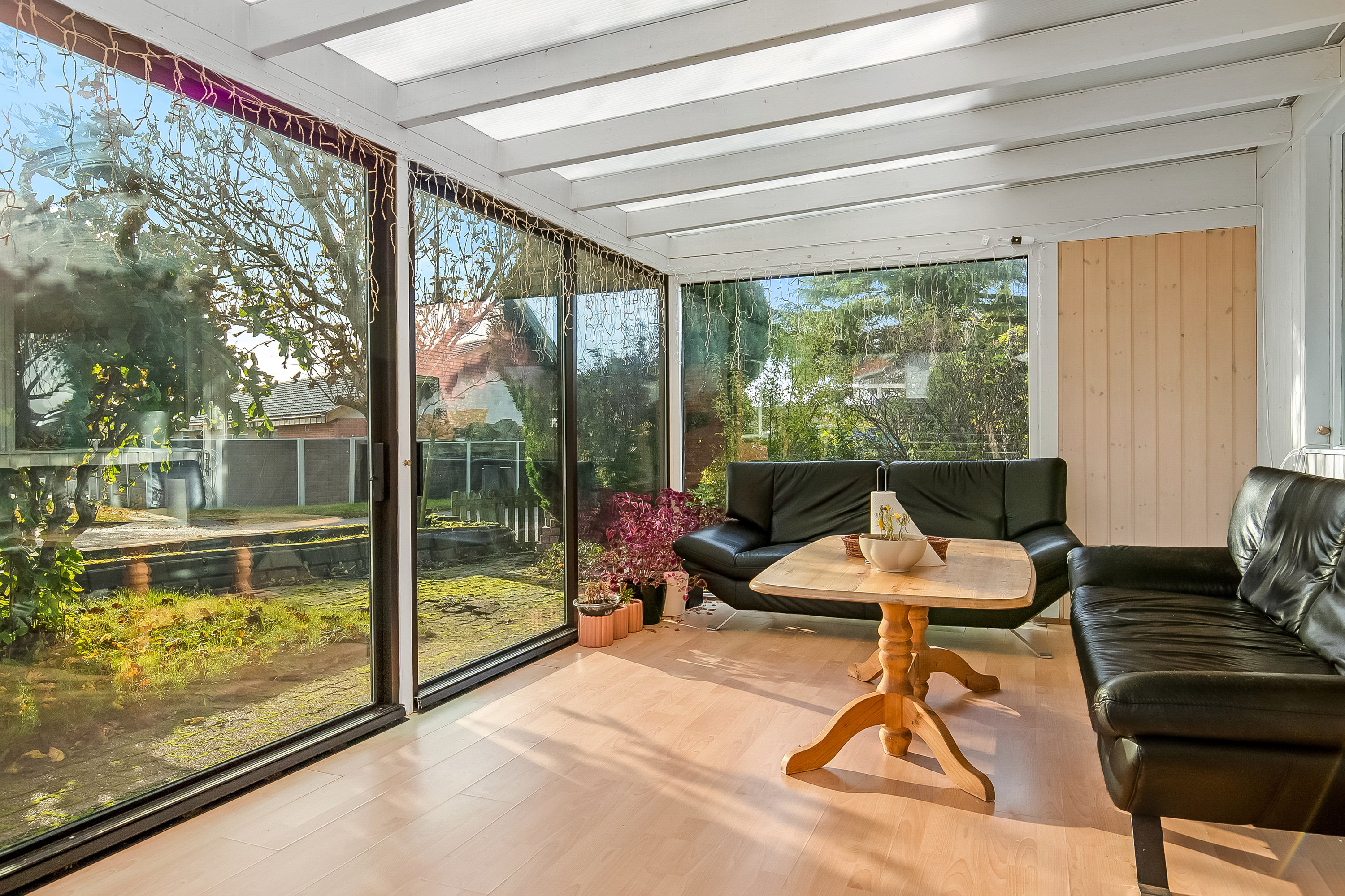 Fremhævet udestue billede i fuldskærmstilstand. Billede af Paabyvej 28, Bramdrupdam, 6000 Kolding