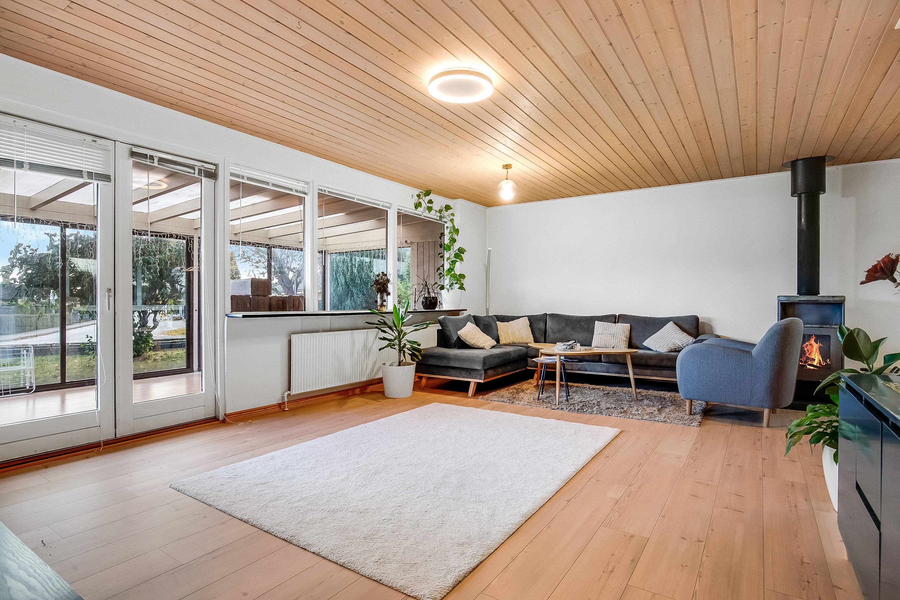 Fremhævet stue billede i fuldskærmstilstand. Billede af Paabyvej 28, Bramdrupdam, 6000 Kolding