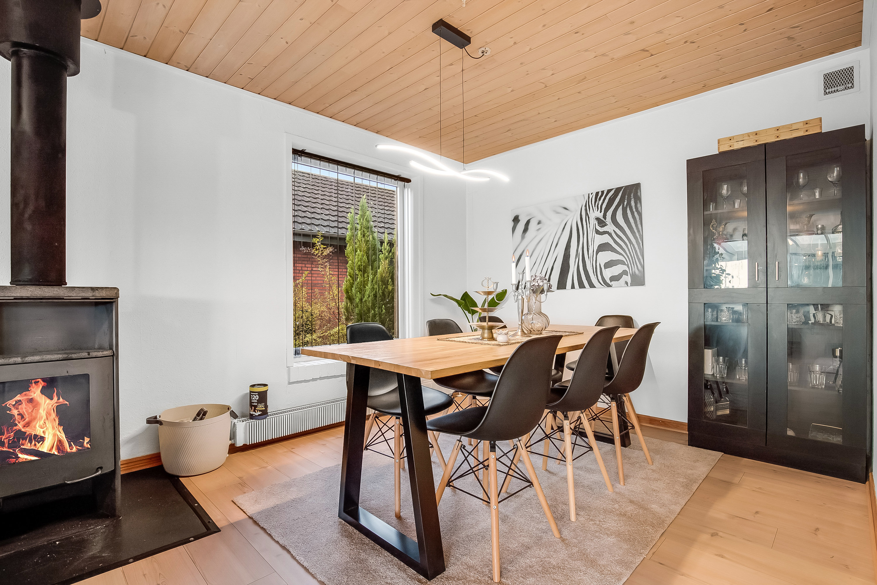 Fremhævet stue billede i fuldskærmstilstand. Billede af Paabyvej 28, Bramdrupdam, 6000 Kolding