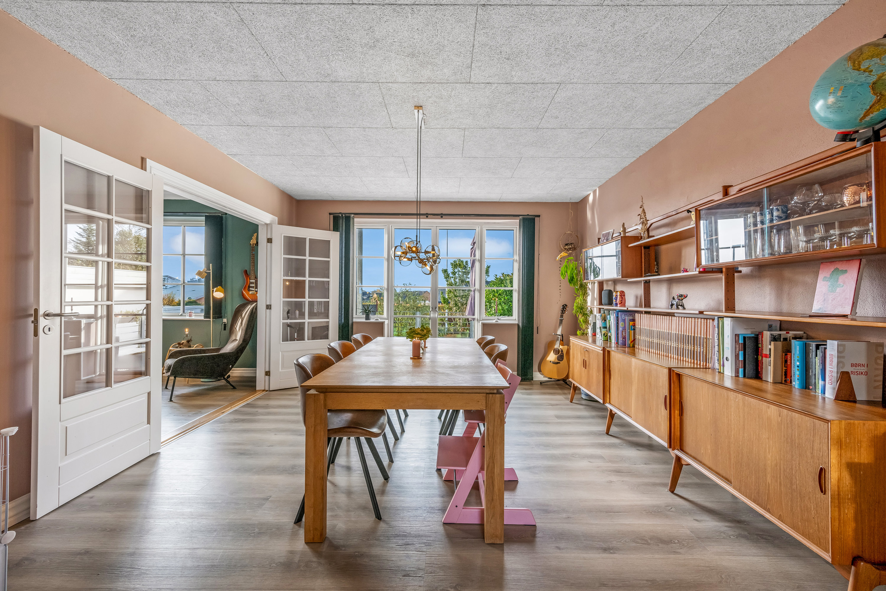 Fremhævet spisestue billede i fuldskærmstilstand. Billede af Gl Kongevej 25, 6920 Videbæk