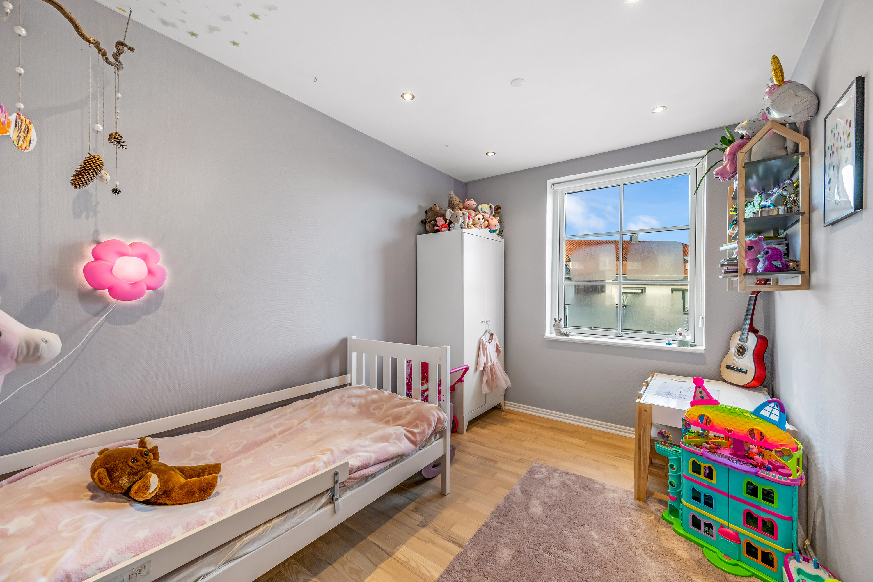 Fremhævet værelse billede i fuldskærmstilstand. Billede af Gl Kongevej 25, 6920 Videbæk