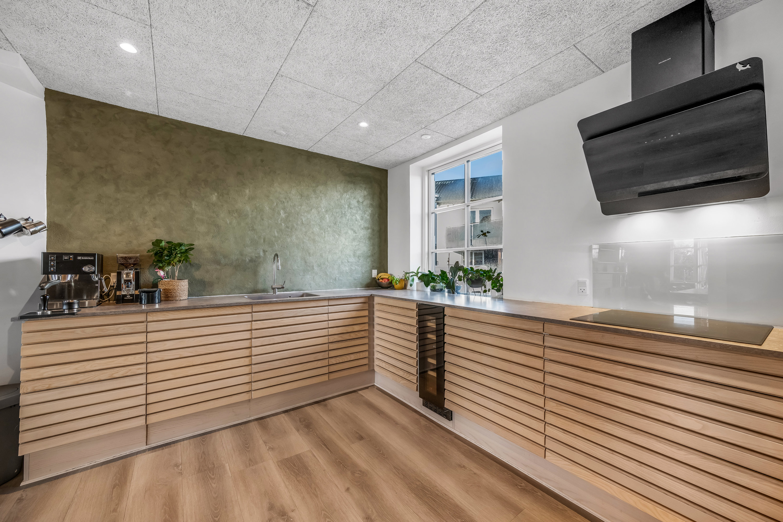 Fremhævet køkken billede i fuldskærmstilstand. Billede af Gl Kongevej 25, 6920 Videbæk