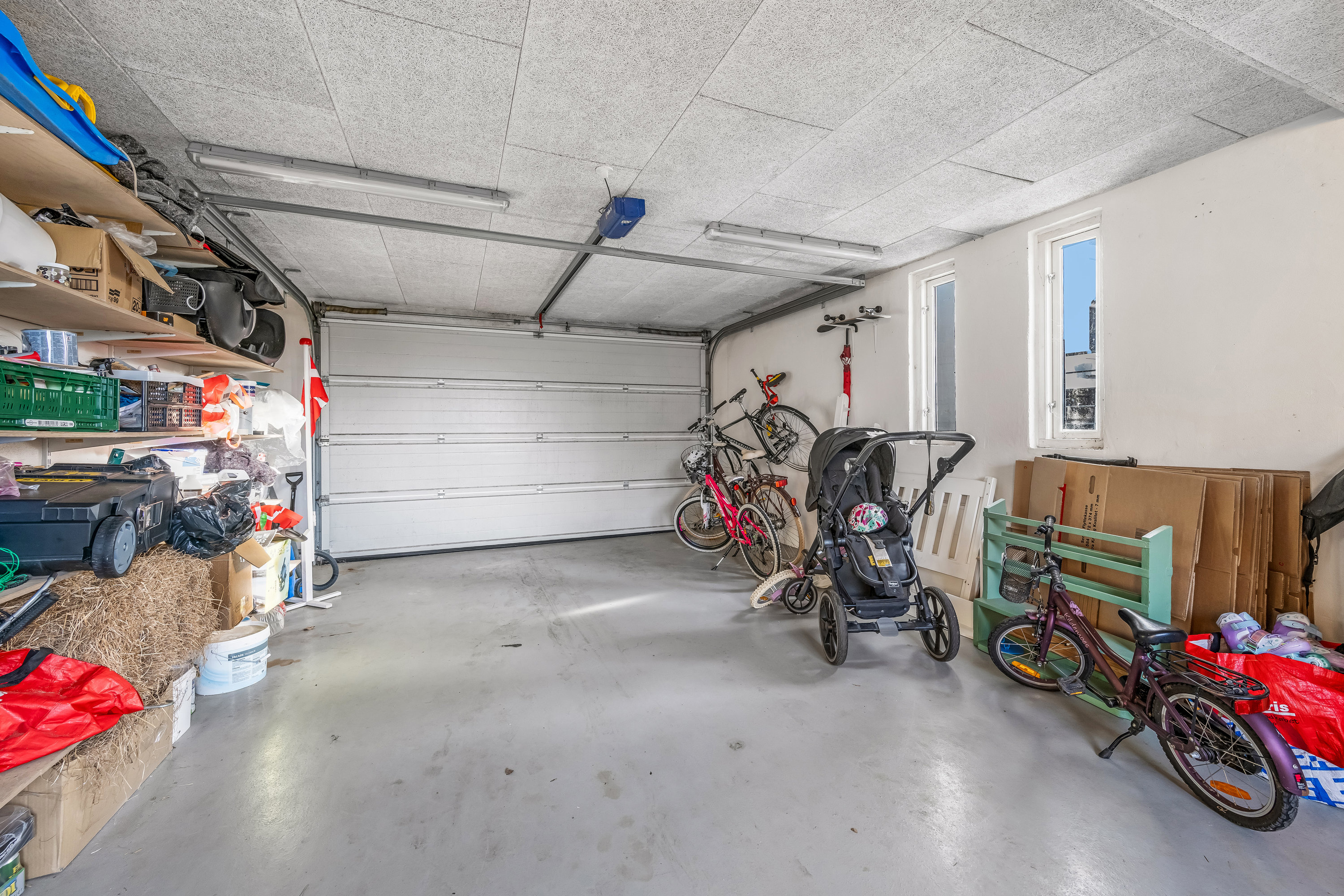 Fremhævet garage billede i fuldskærmstilstand. Billede af Gl Kongevej 25, 6920 Videbæk