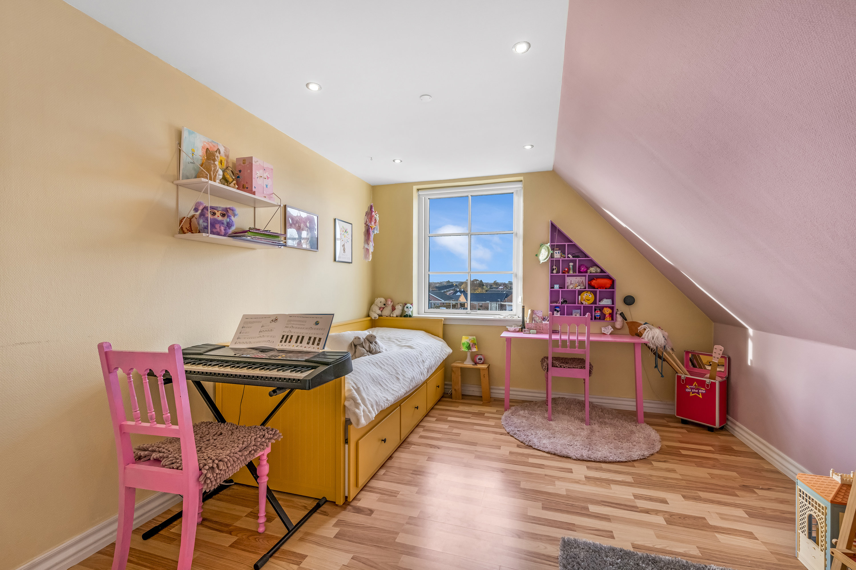 Fremhævet værelse billede i fuldskærmstilstand. Billede af Gl Kongevej 25, 6920 Videbæk