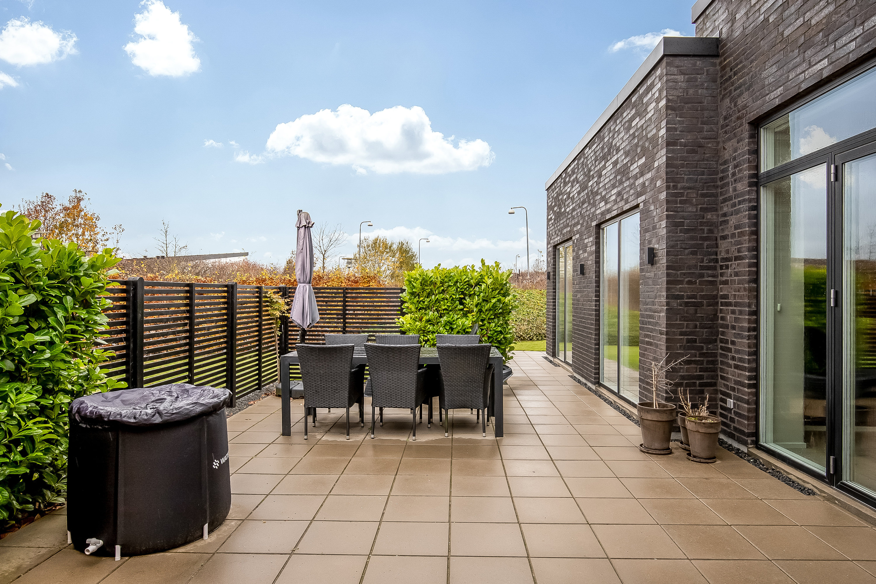 Fremhævet terrasse billede i fuldskærmstilstand. Billede af Goldbækparken 1, Dalby, 6000 Kolding