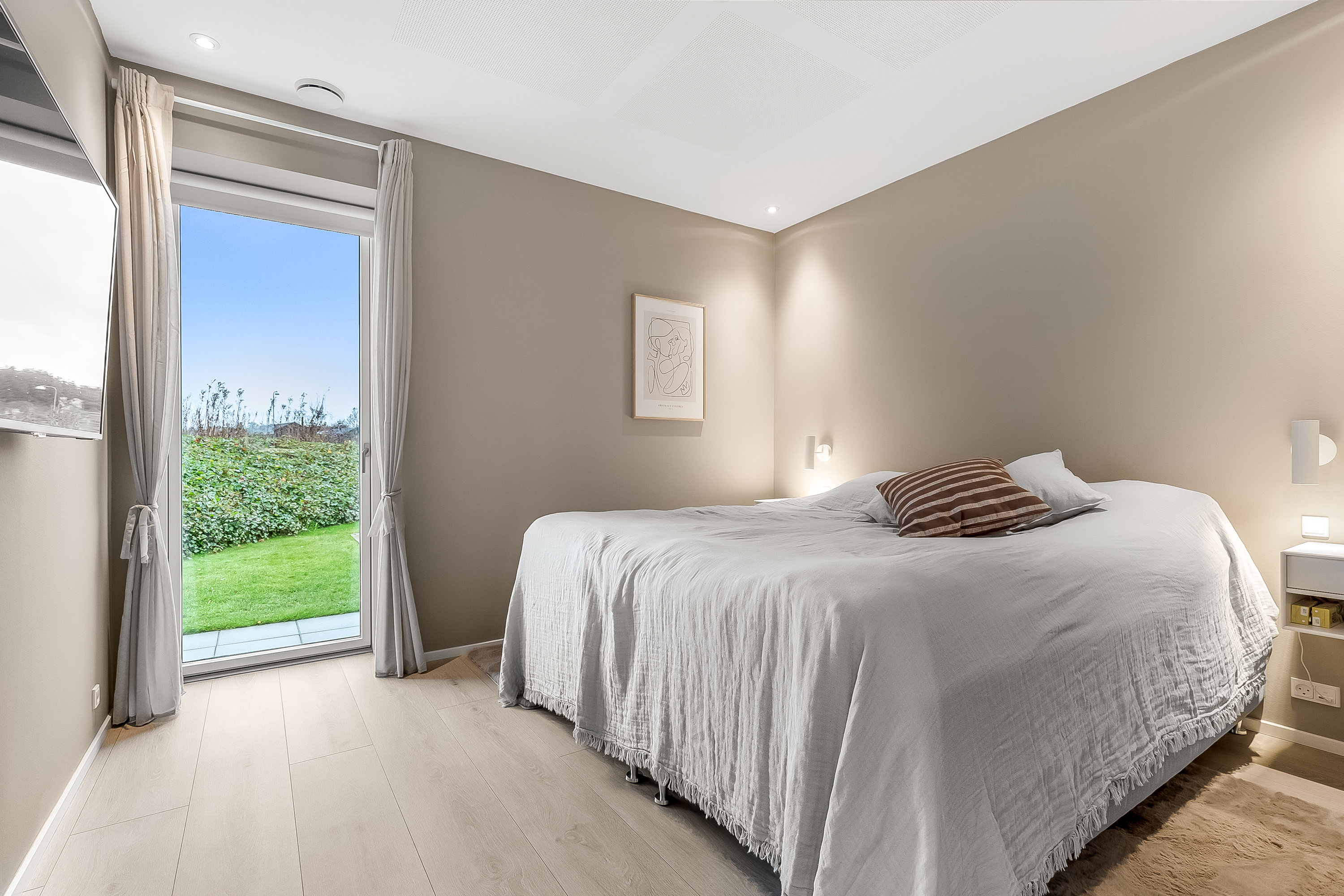 Fremhævet soveværelse billede i fuldskærmstilstand. Billede af Goldbækparken 1, Dalby, 6000 Kolding