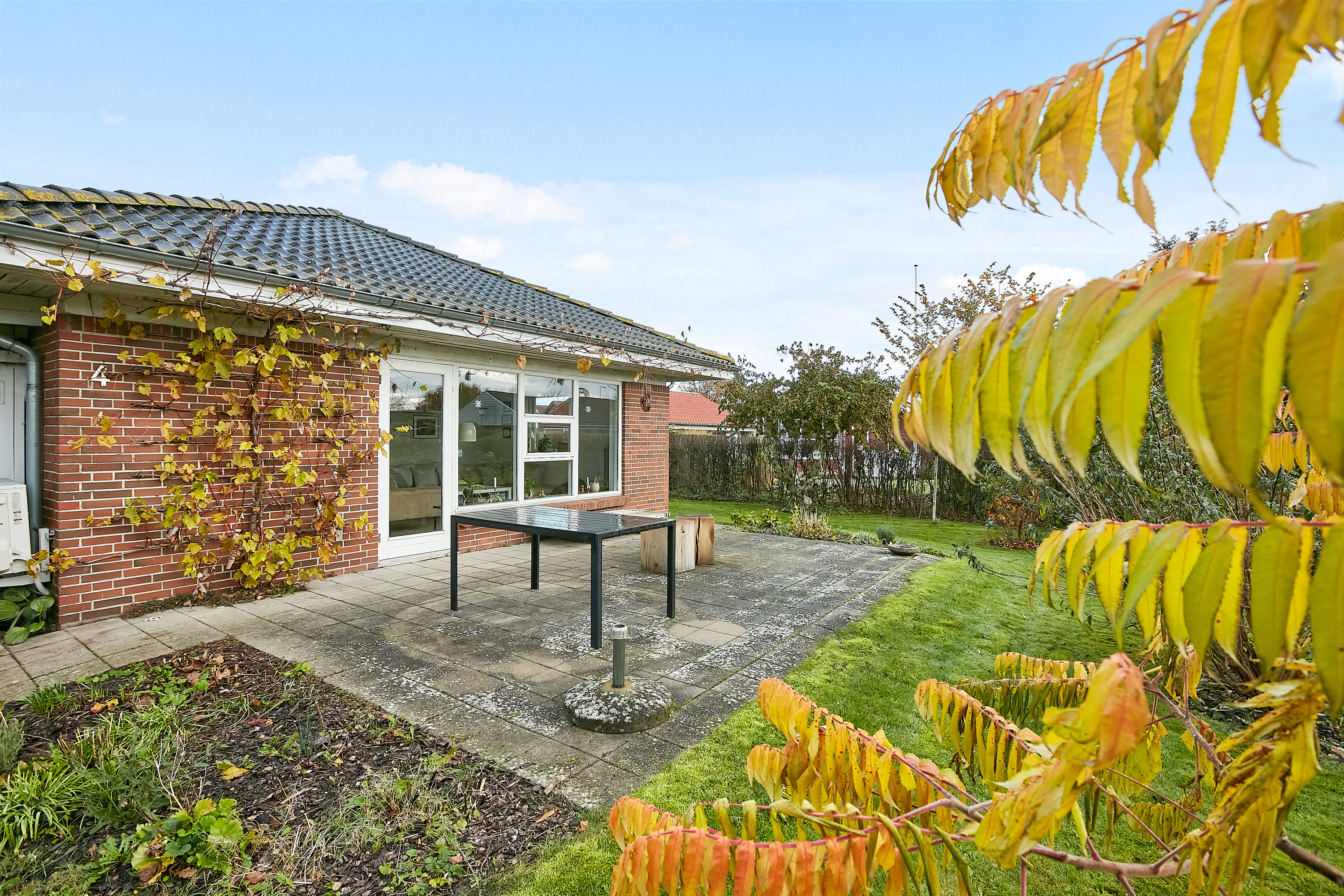 Fremhævet terrasse billede i fuldskærmstilstand. Billede af Bakkegårdsparken 4, 7171 Uldum