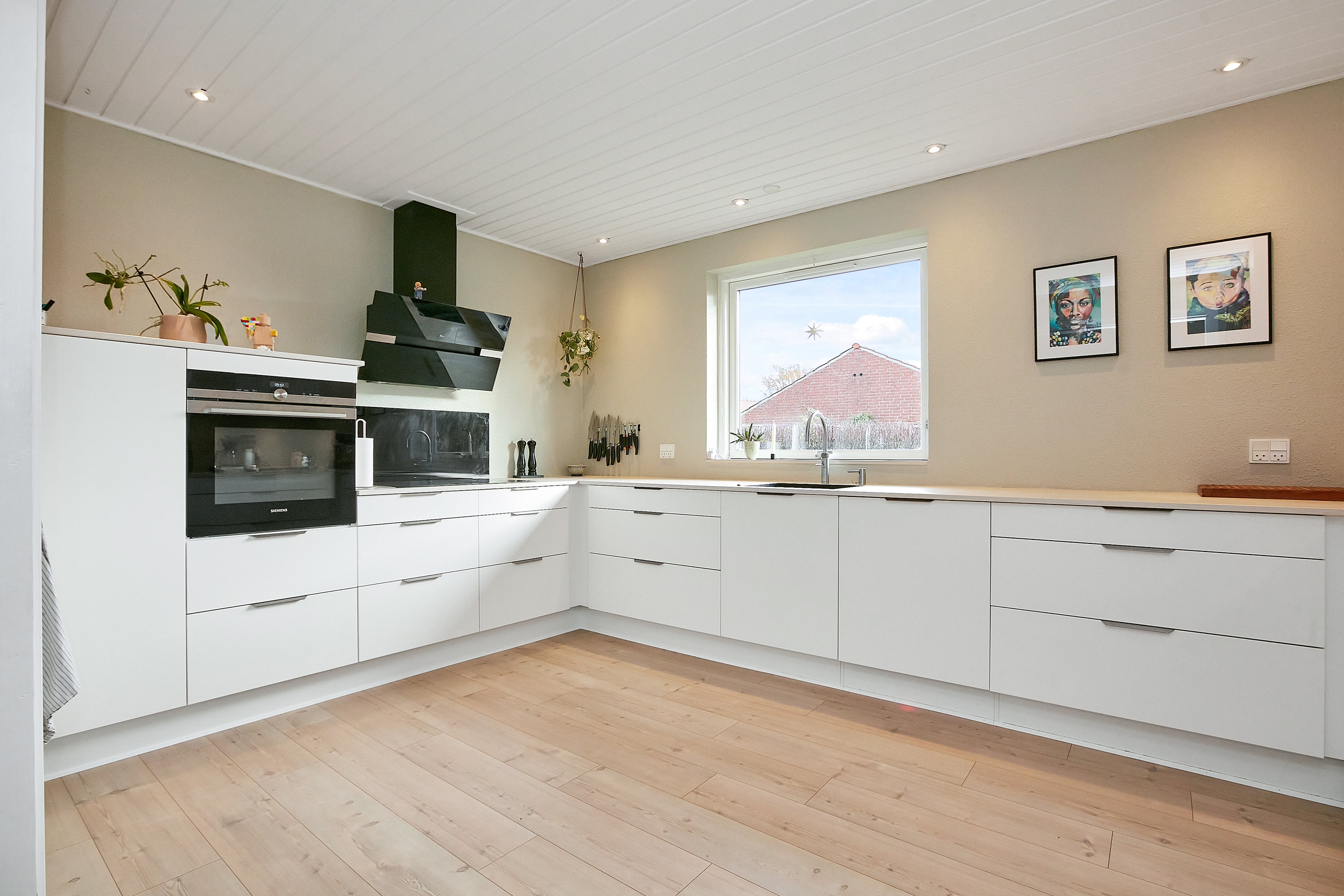 Miniaturebillede 1: køkken. Billede af Bakkegårdsparken 4, 7171 Uldum