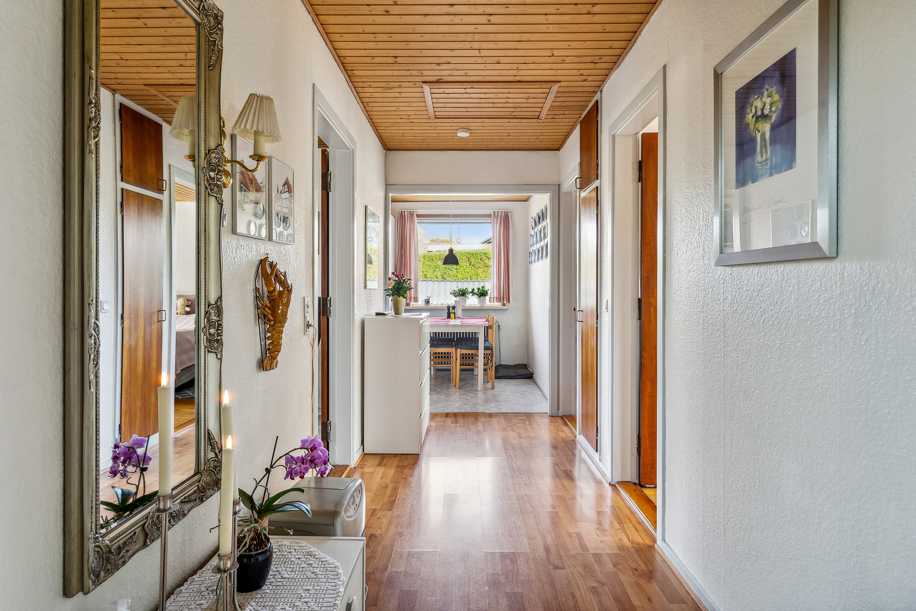 Fremhævet gang billede i fuldskærmstilstand. Billede af Dannebrogsgade 64, 9700 Brønderslev