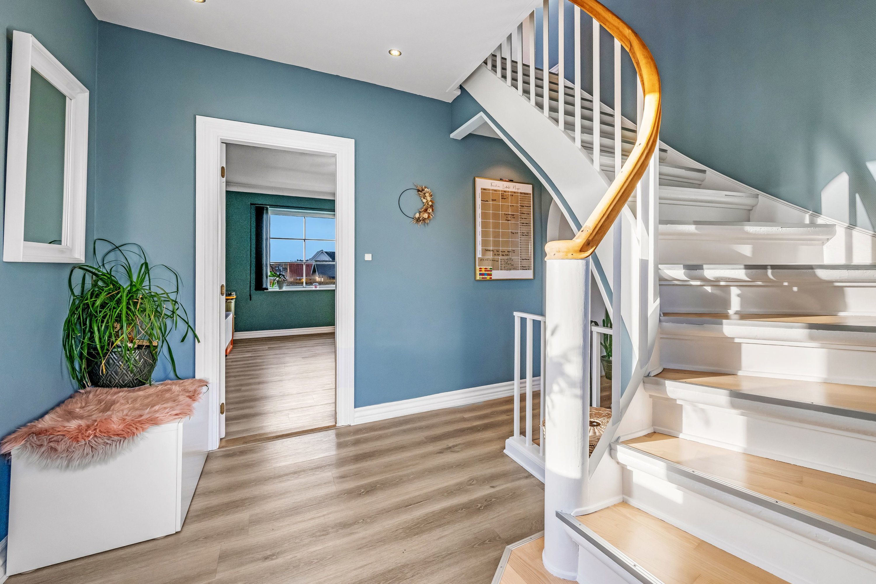 Fremhævet hall billede i fuldskærmstilstand. Billede af Gl Kongevej 25, 6920 Videbæk