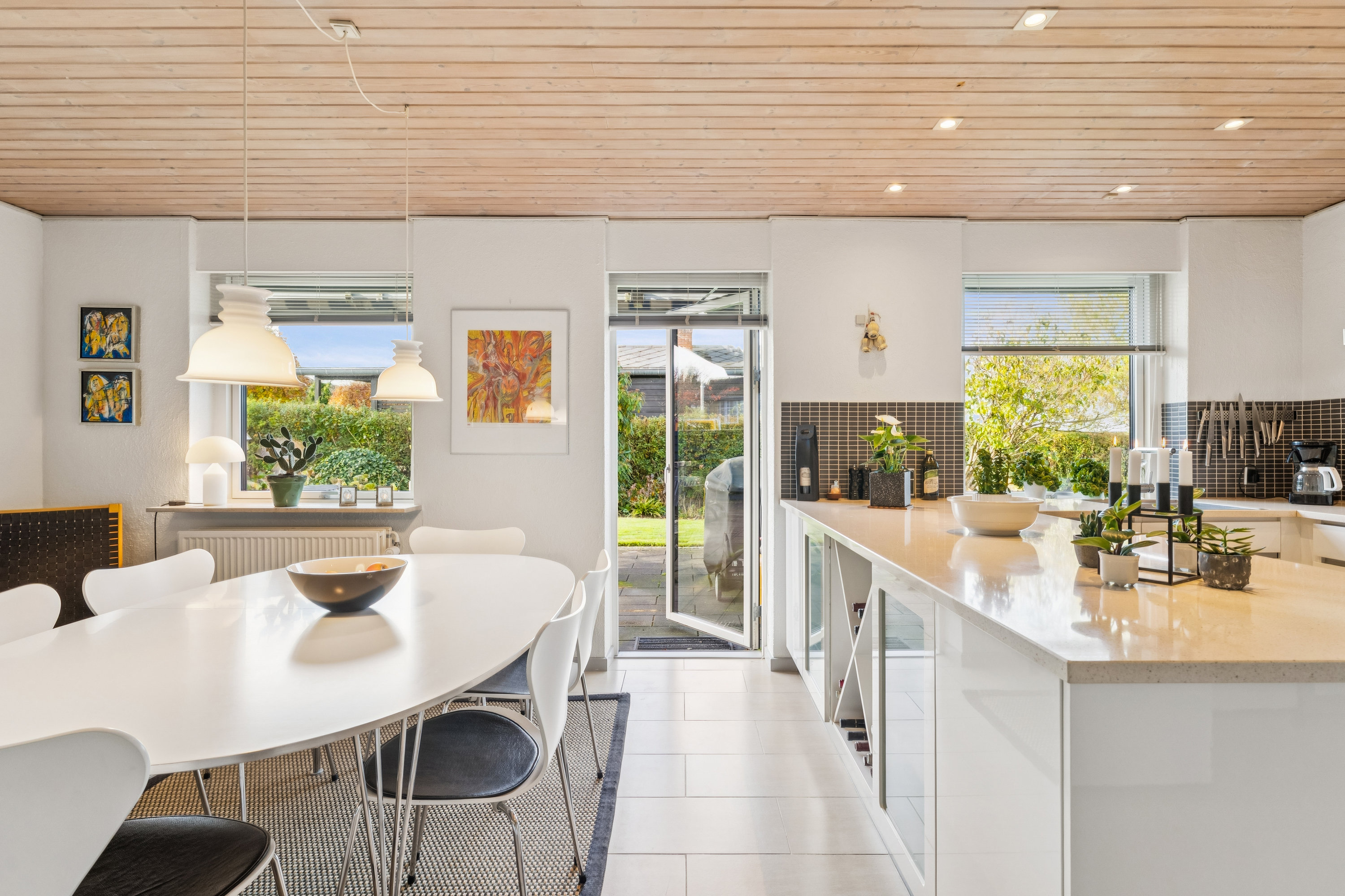 Fremhævet køkken billede i fuldskærmstilstand. Billede af Tranevej 4, Stevnstrup, 8870 Langå