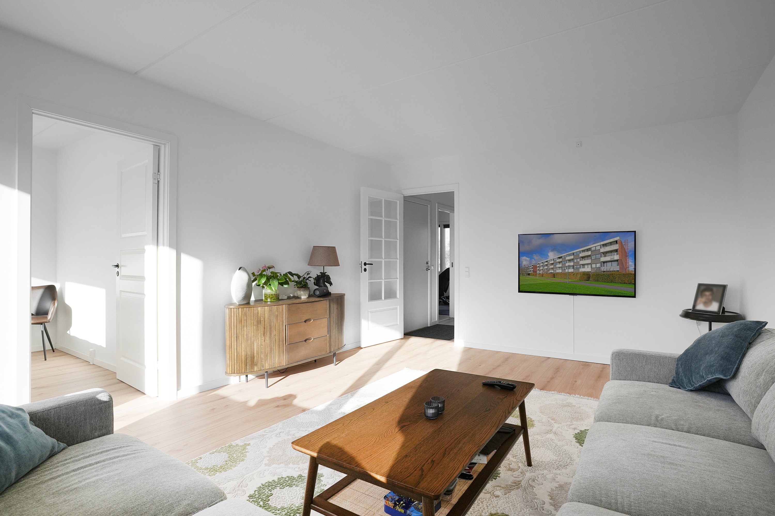 Fremhævet stue billede i fuldskærmstilstand. Billede af Teglgårdsvej 425, 2. th., 3050 Humlebæk