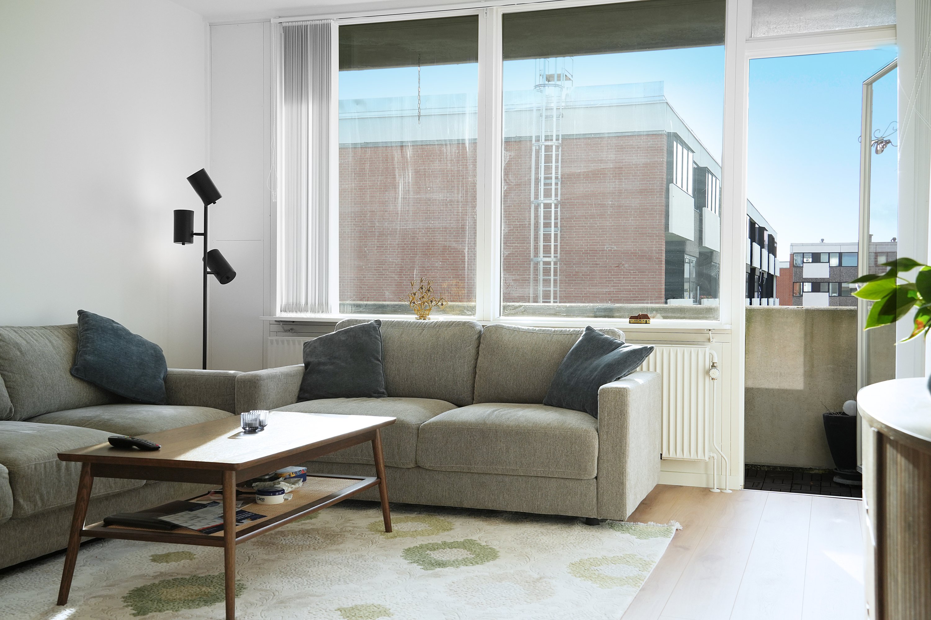 Fremhævet stue billede i fuldskærmstilstand. Billede af Teglgårdsvej 425, 2. th., 3050 Humlebæk