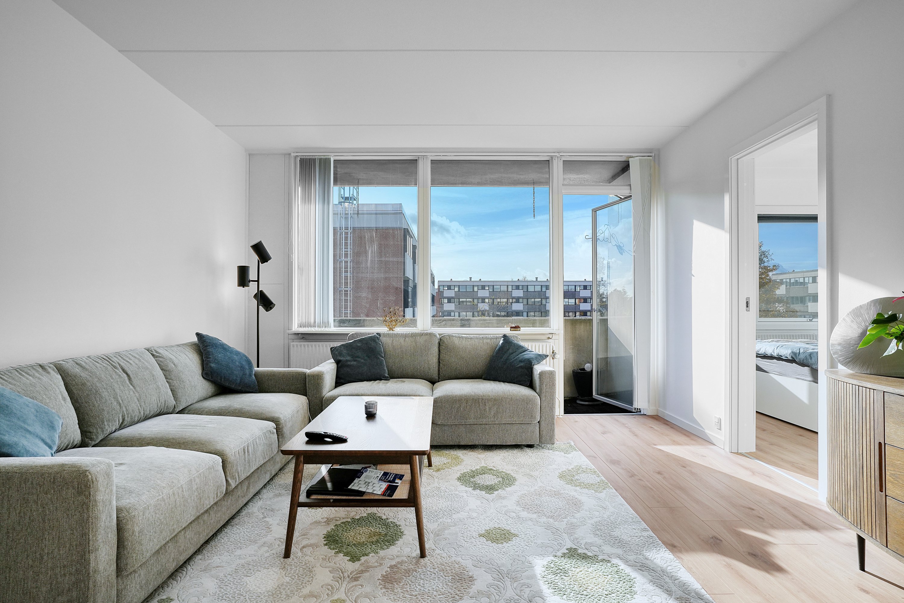 Fremhævet stue billede i fuldskærmstilstand. Billede af Teglgårdsvej 425, 2. th., 3050 Humlebæk