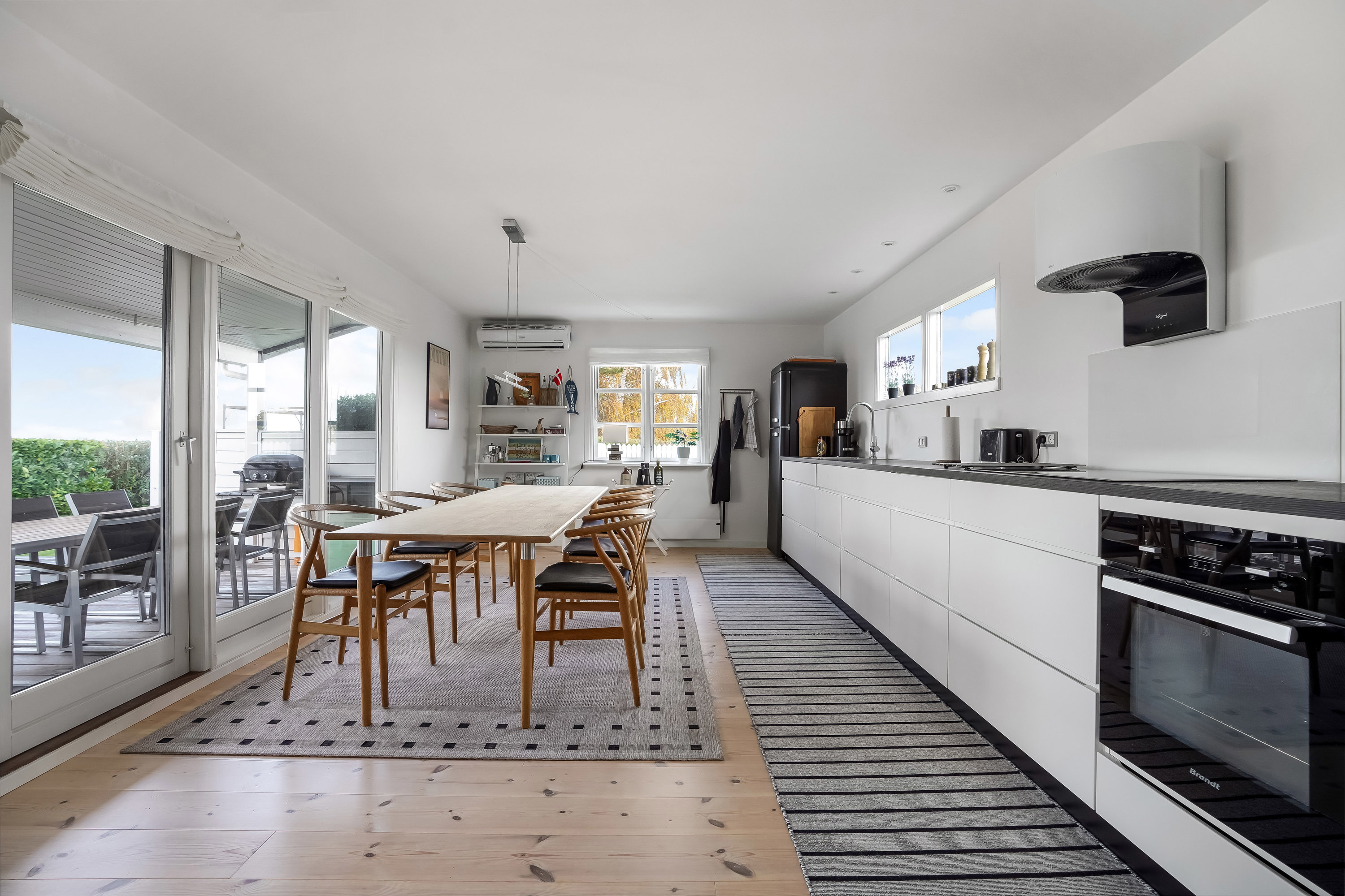 Fremhævet køkken billede i fuldskærmstilstand. Billede af Røllikevej 39, 5300 Kerteminde