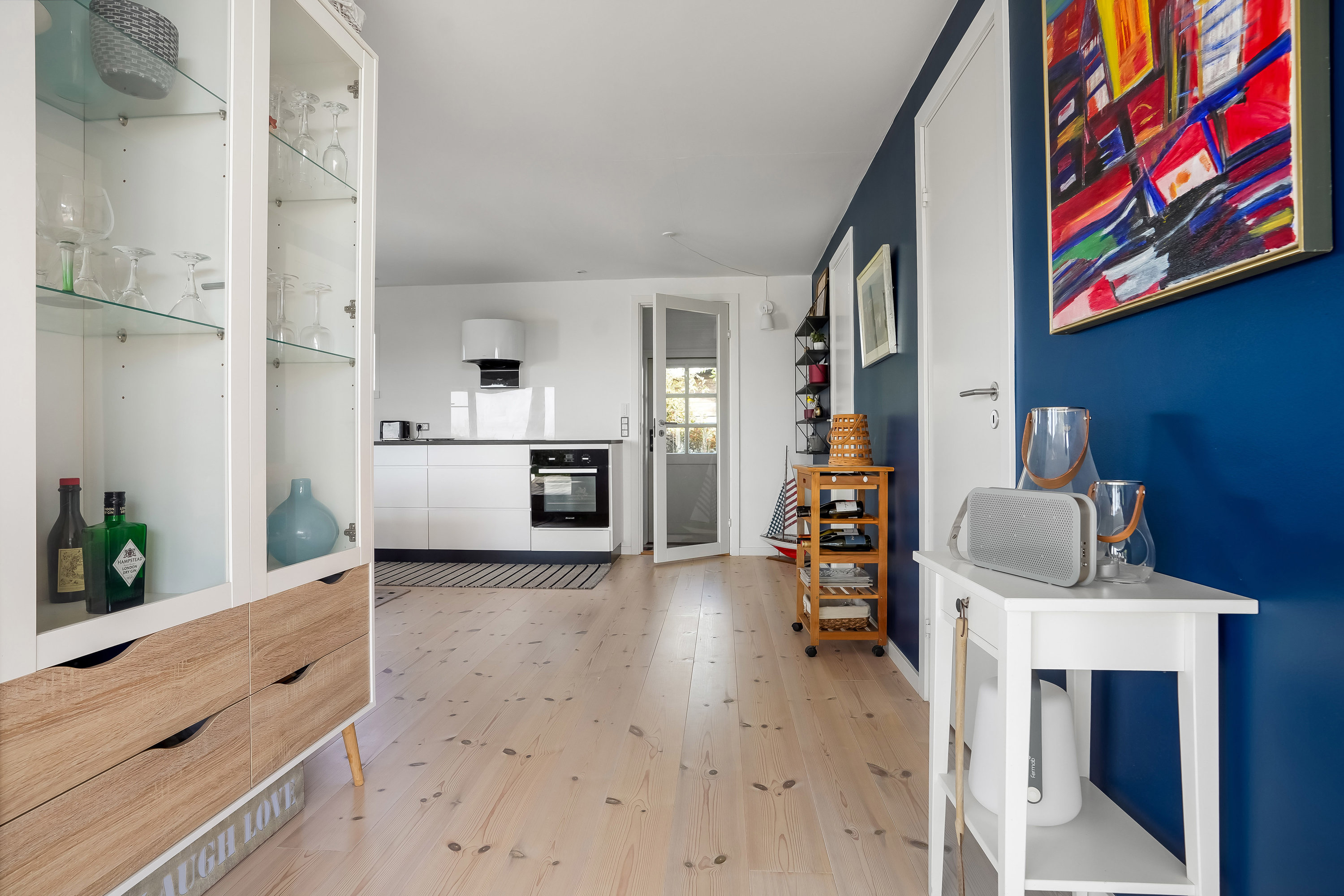 Fremhævet køkken billede i fuldskærmstilstand. Billede af Røllikevej 39, 5300 Kerteminde