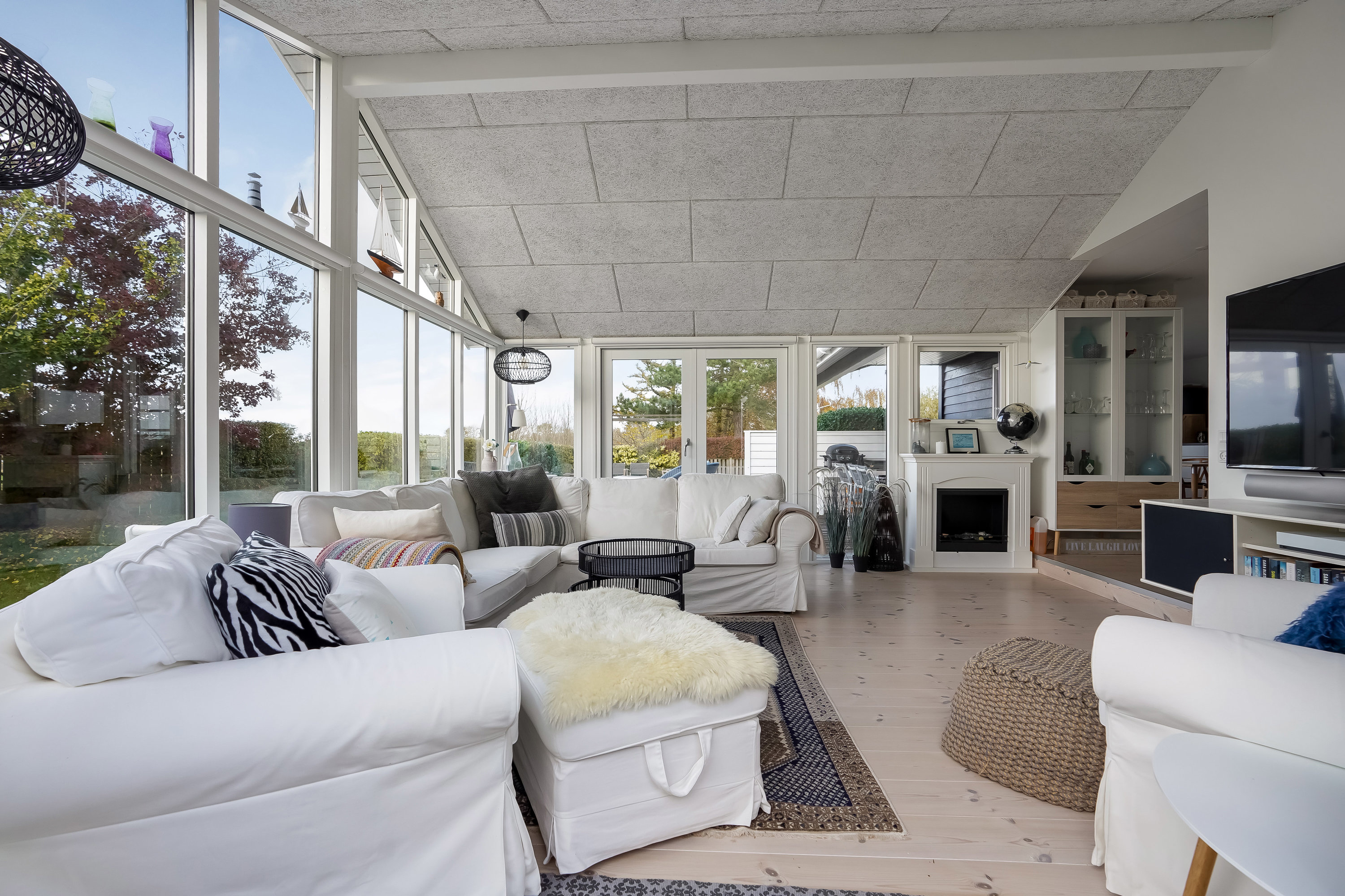 Fremhævet stue billede i fuldskærmstilstand. Billede af Røllikevej 39, 5300 Kerteminde