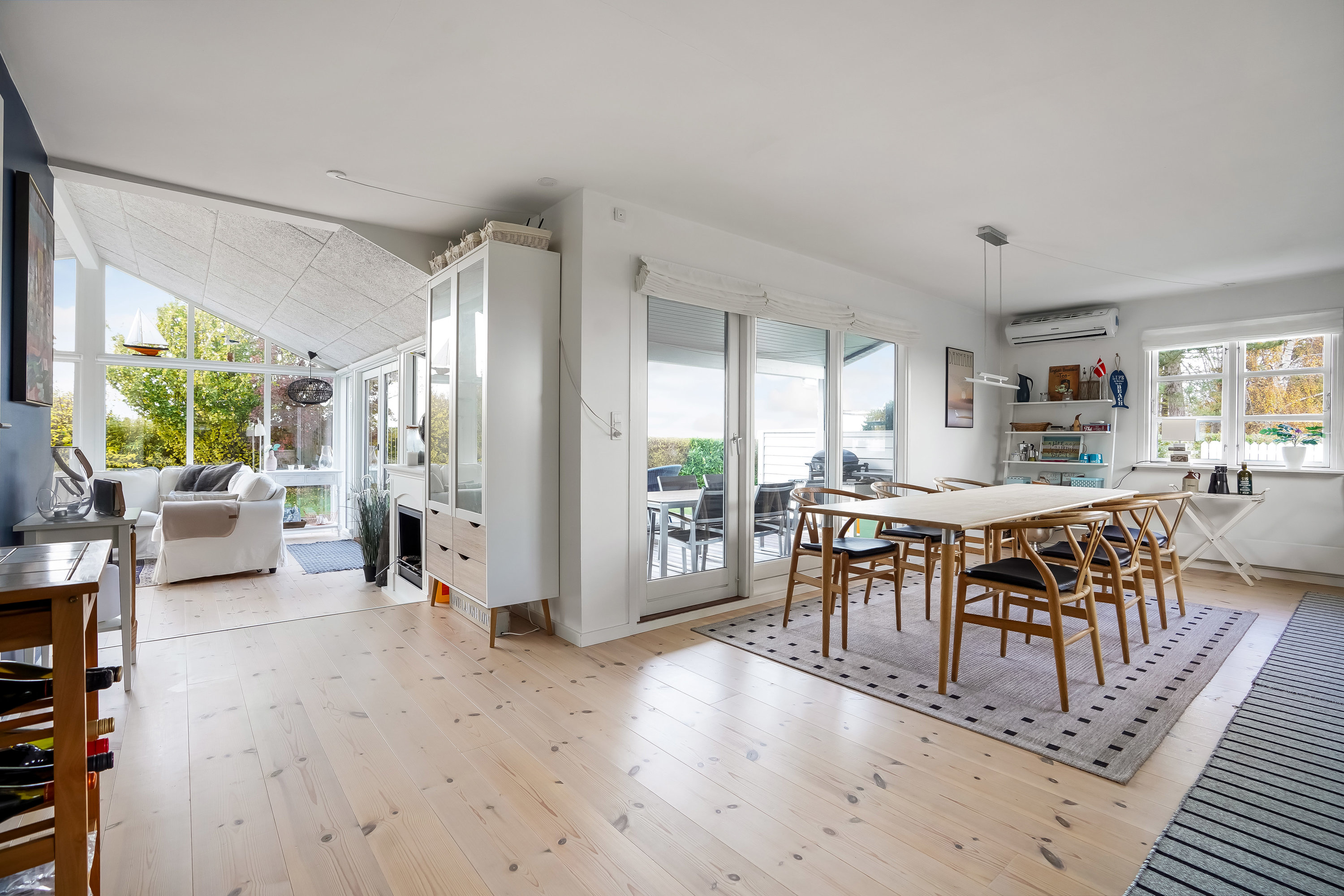 Fremhævet stue billede i fuldskærmstilstand. Billede af Røllikevej 39, 5300 Kerteminde