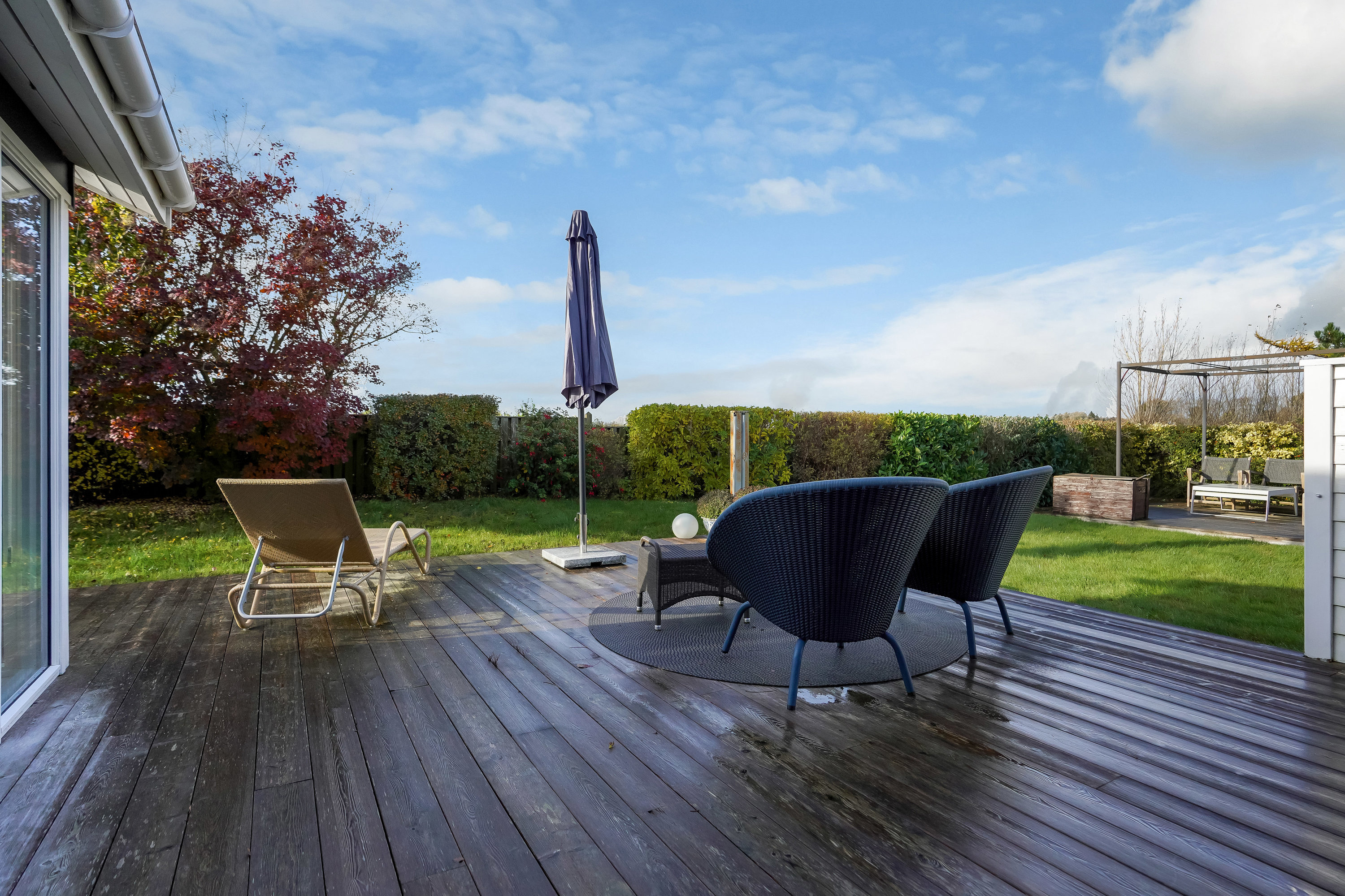 Fremhævet terrasse billede i fuldskærmstilstand. Billede af Røllikevej 39, 5300 Kerteminde