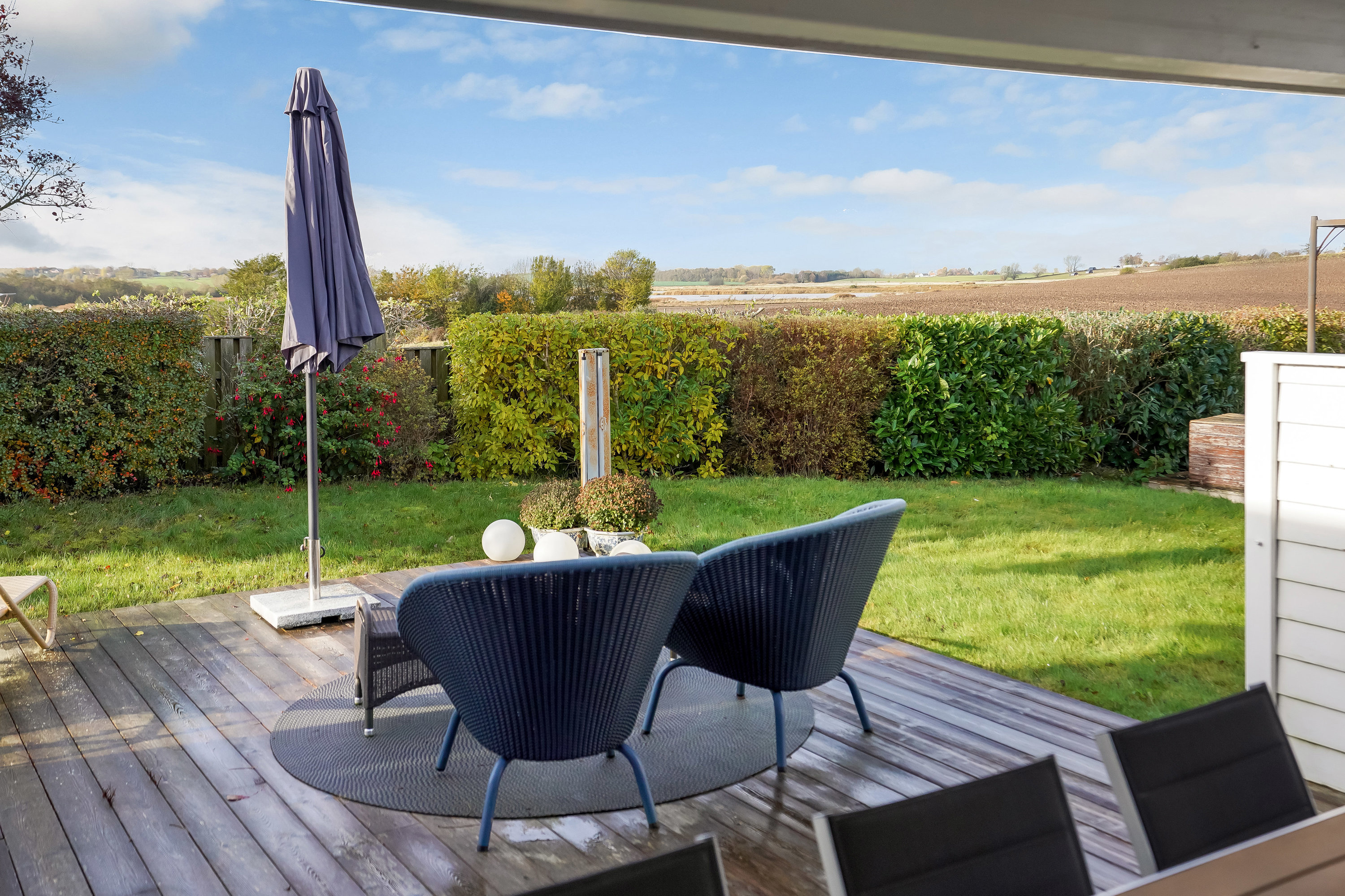 Fremhævet terrasse billede i fuldskærmstilstand. Billede af Røllikevej 39, 5300 Kerteminde