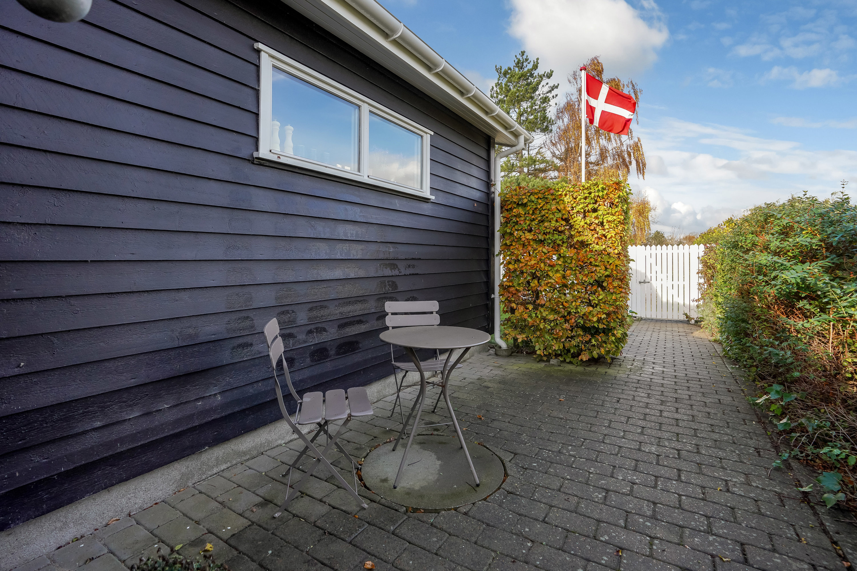 Fremhævet terrasse billede i fuldskærmstilstand. Billede af Røllikevej 39, 5300 Kerteminde