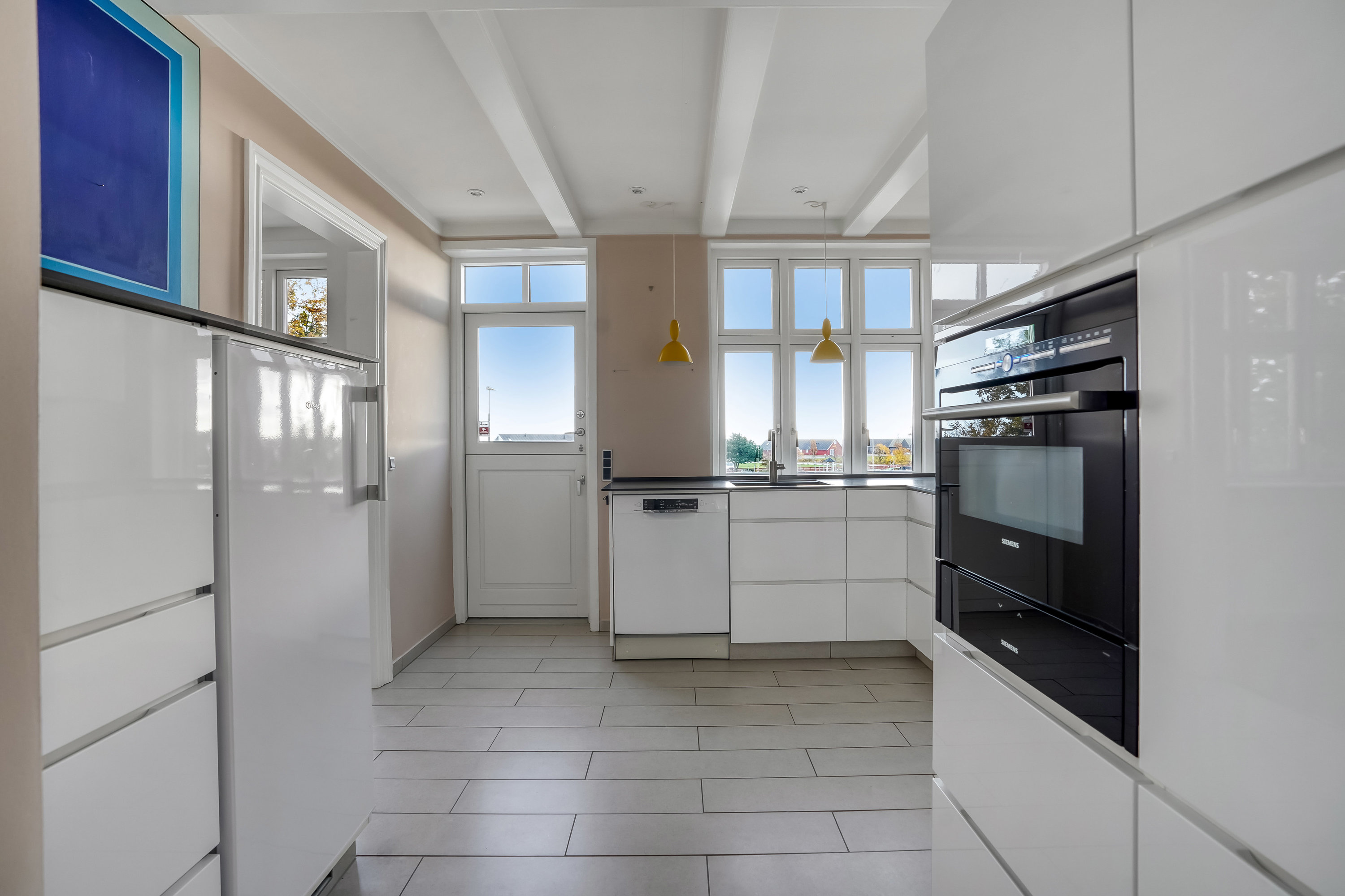 Fremhævet køkken billede i fuldskærmstilstand. Billede af Møllebakken 6, 5300 Kerteminde