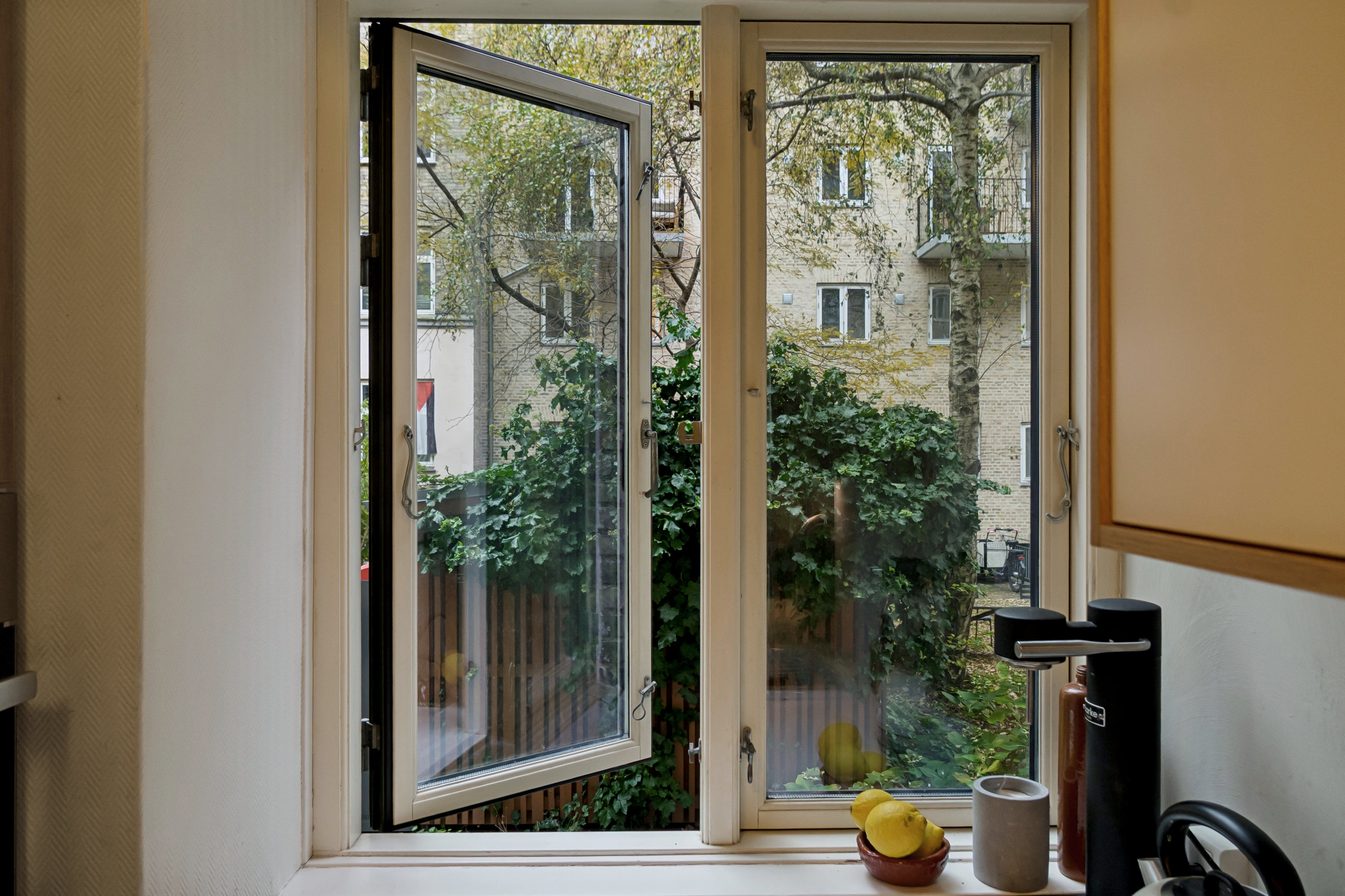 Fremhævet entré billede i fuldskærmstilstand. Billede af Sorgenfrigade 7, st.. th., 2200 København N