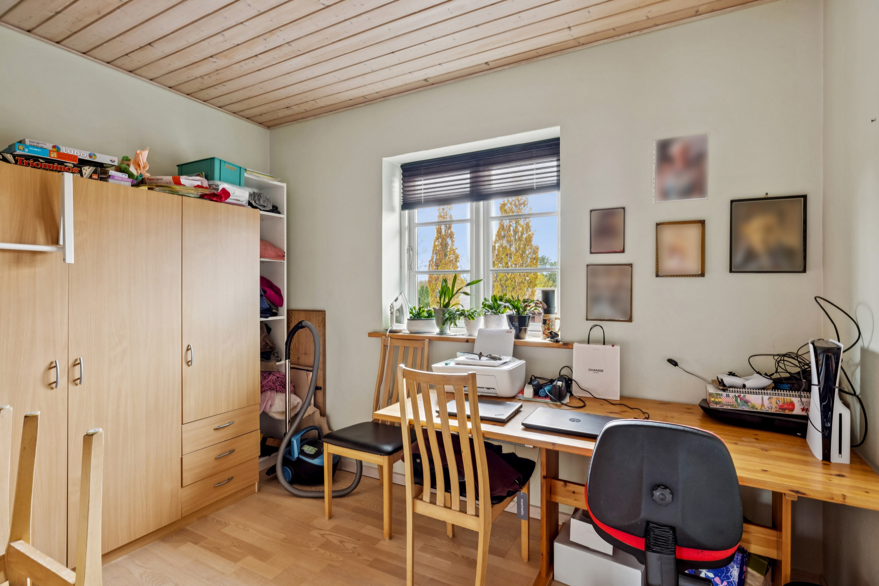 Fremhævet stue billede i fuldskærmstilstand. Billede af Hjortebakken 8, Åstrup, 8500 Grenaa