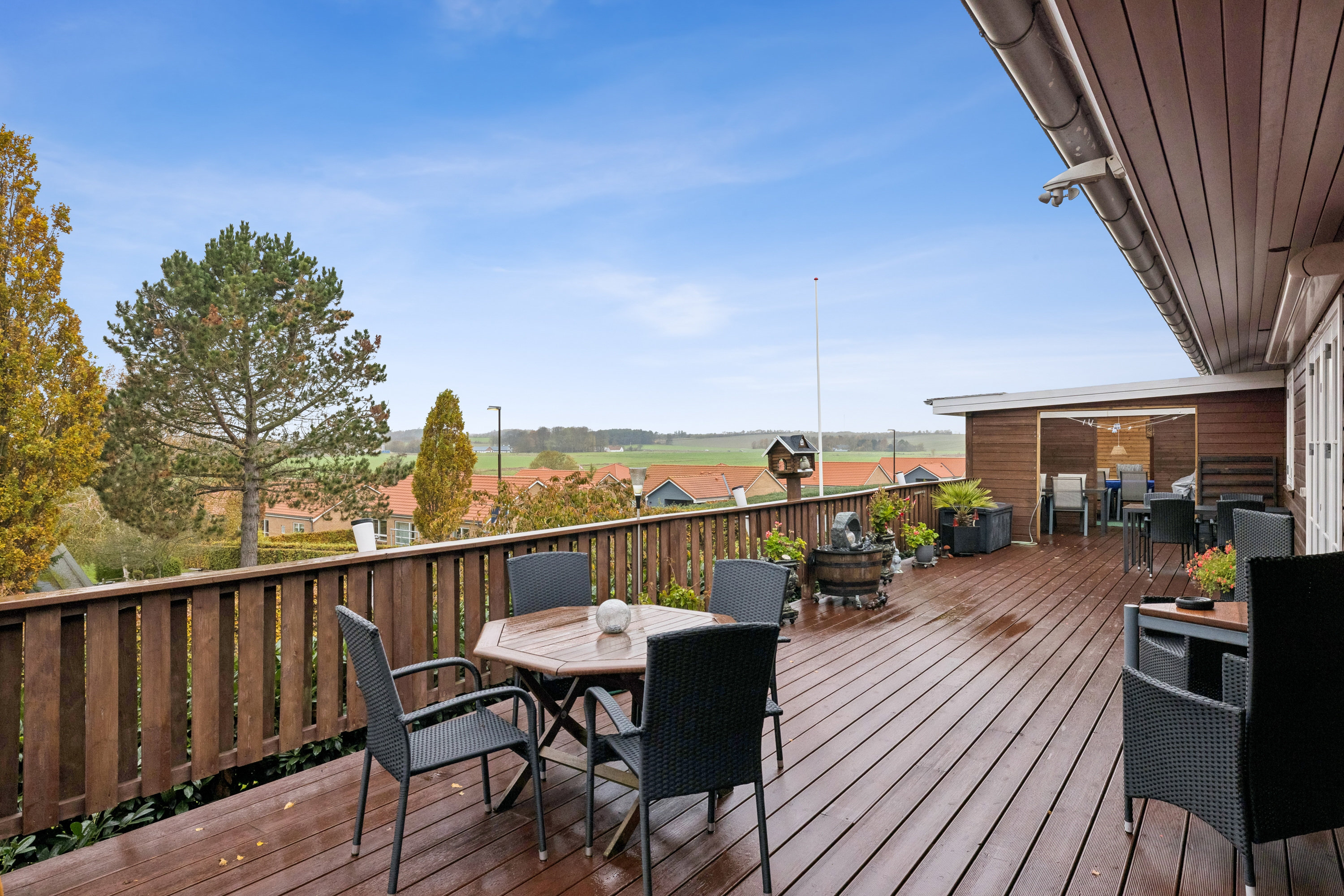 Fremhævet terrasse billede i fuldskærmstilstand. Billede af Hjortebakken 8, Åstrup, 8500 Grenaa