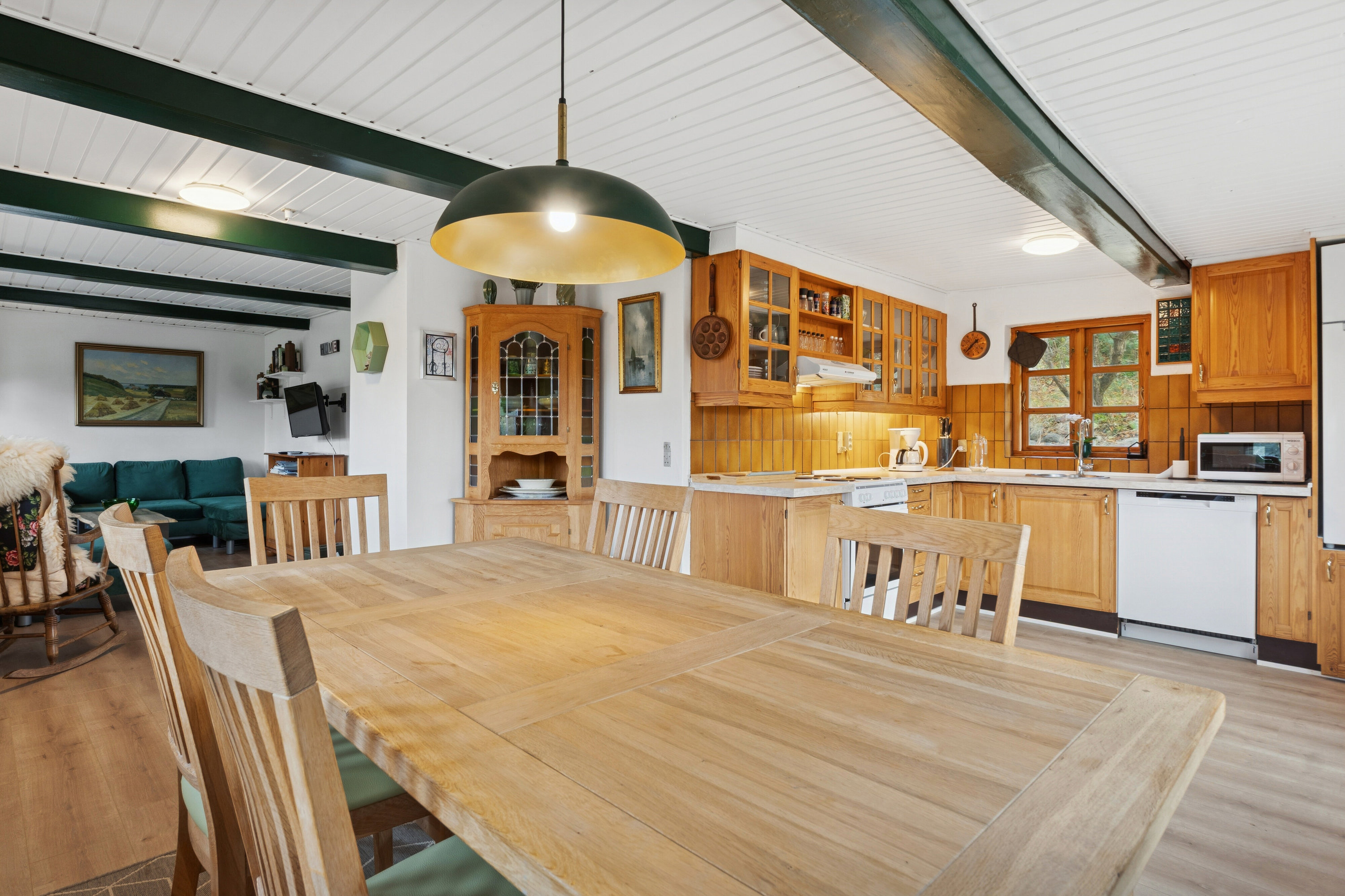 Fremhævet spisestue billede i fuldskærmstilstand. Billede af Pederstrupvej 10, Pederstrup, 5900 Rudkøbing