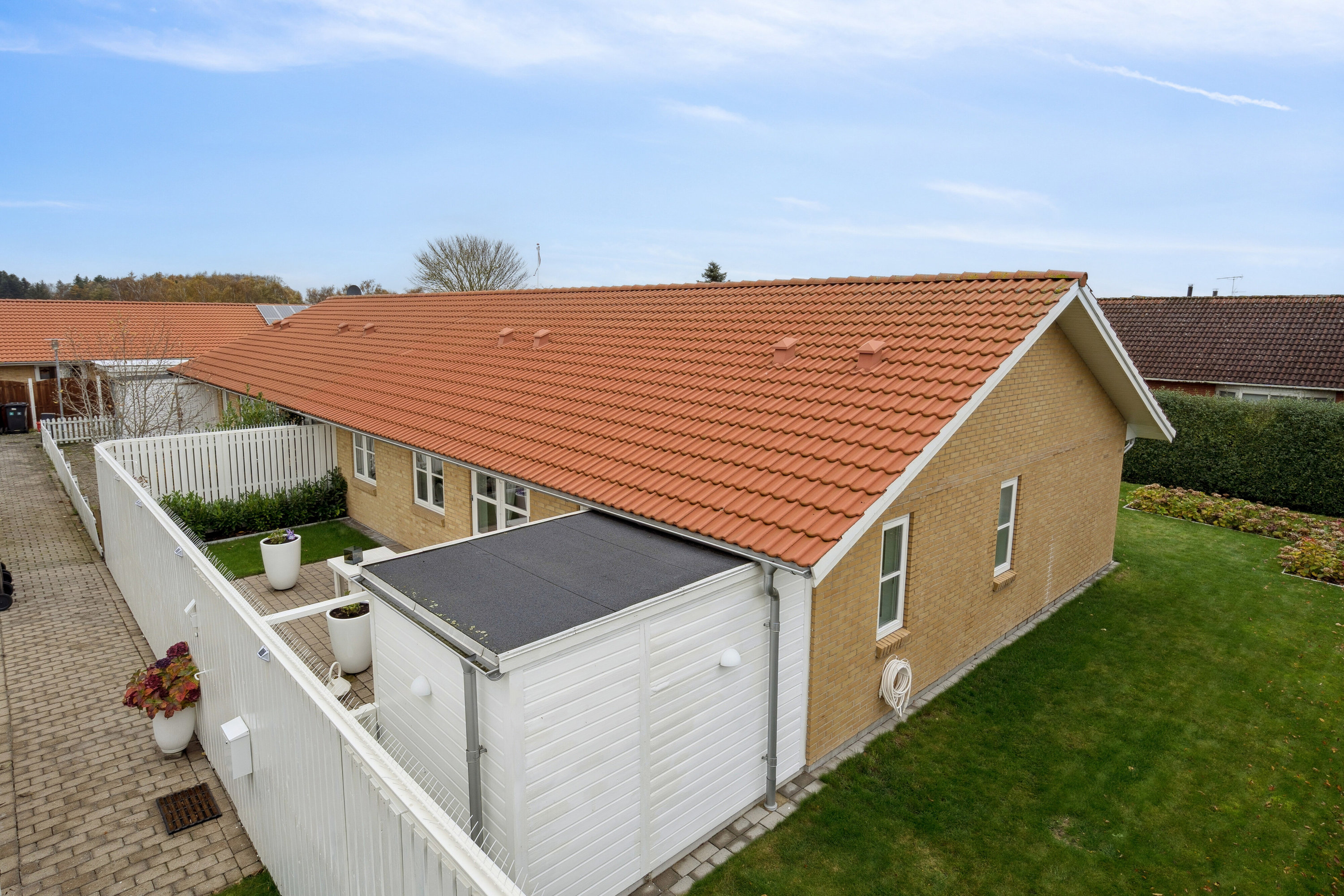 Fremhævet set fra haven billede i fuldskærmstilstand. Billede af Nysøvænget 35, Terslev, 4690 Haslev