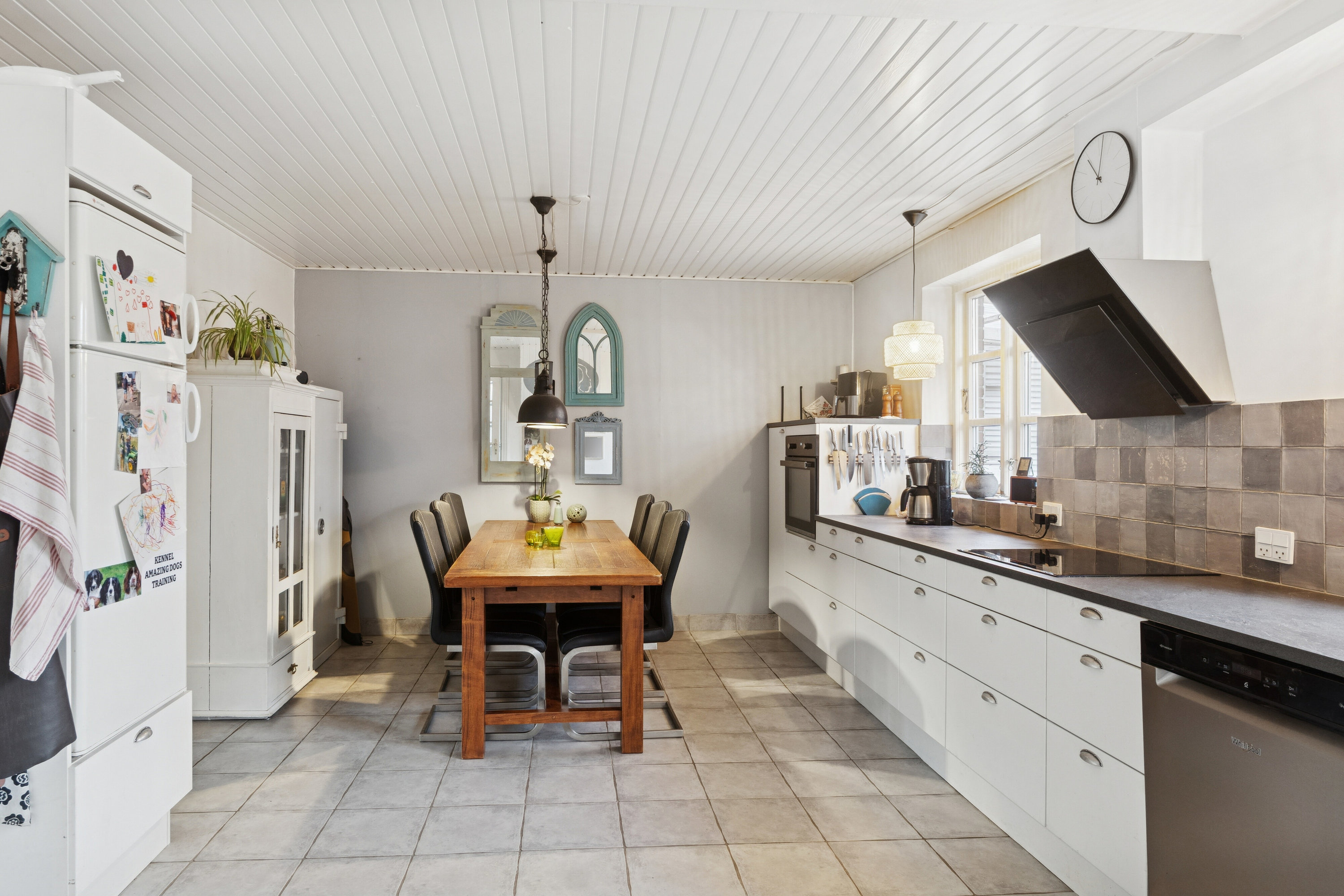 Fremhævet køkken billede i fuldskærmstilstand. Billede af Teglgårdsvej 1, 4654 Faxe Ladeplads