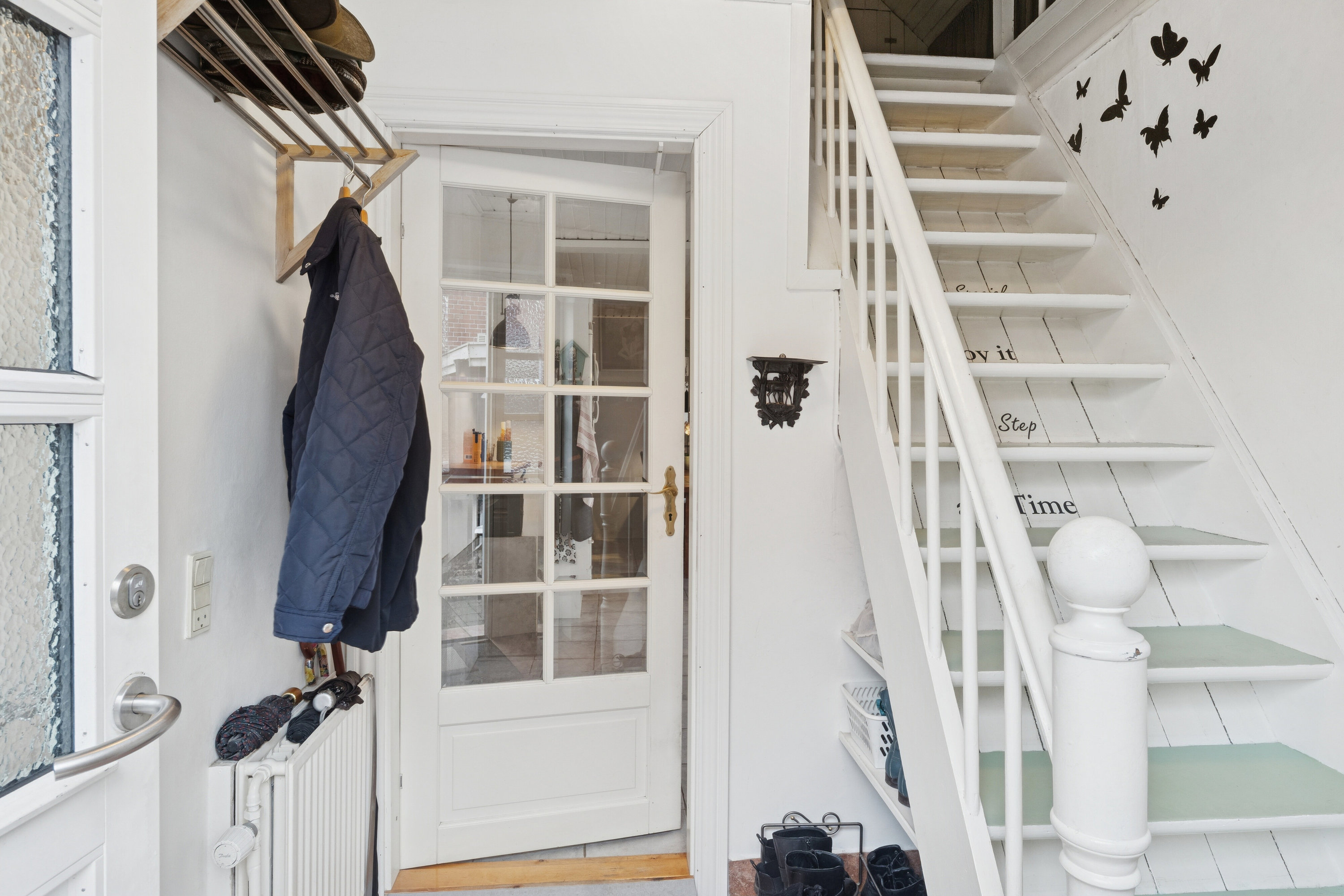 Fremhævet trappe billede i fuldskærmstilstand. Billede af Teglgårdsvej 1, 4654 Faxe Ladeplads