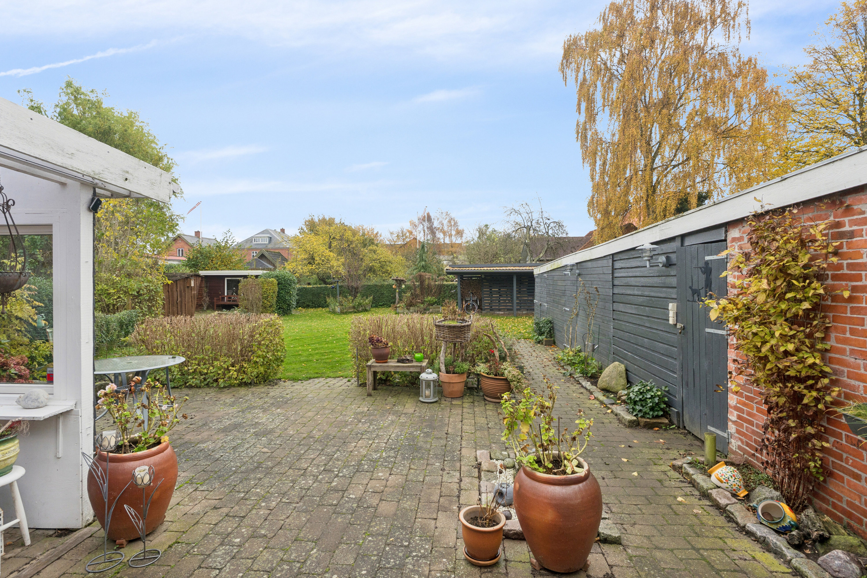 Fremhævet udendørs billede i fuldskærmstilstand. Billede af Teglgårdsvej 1, 4654 Faxe Ladeplads