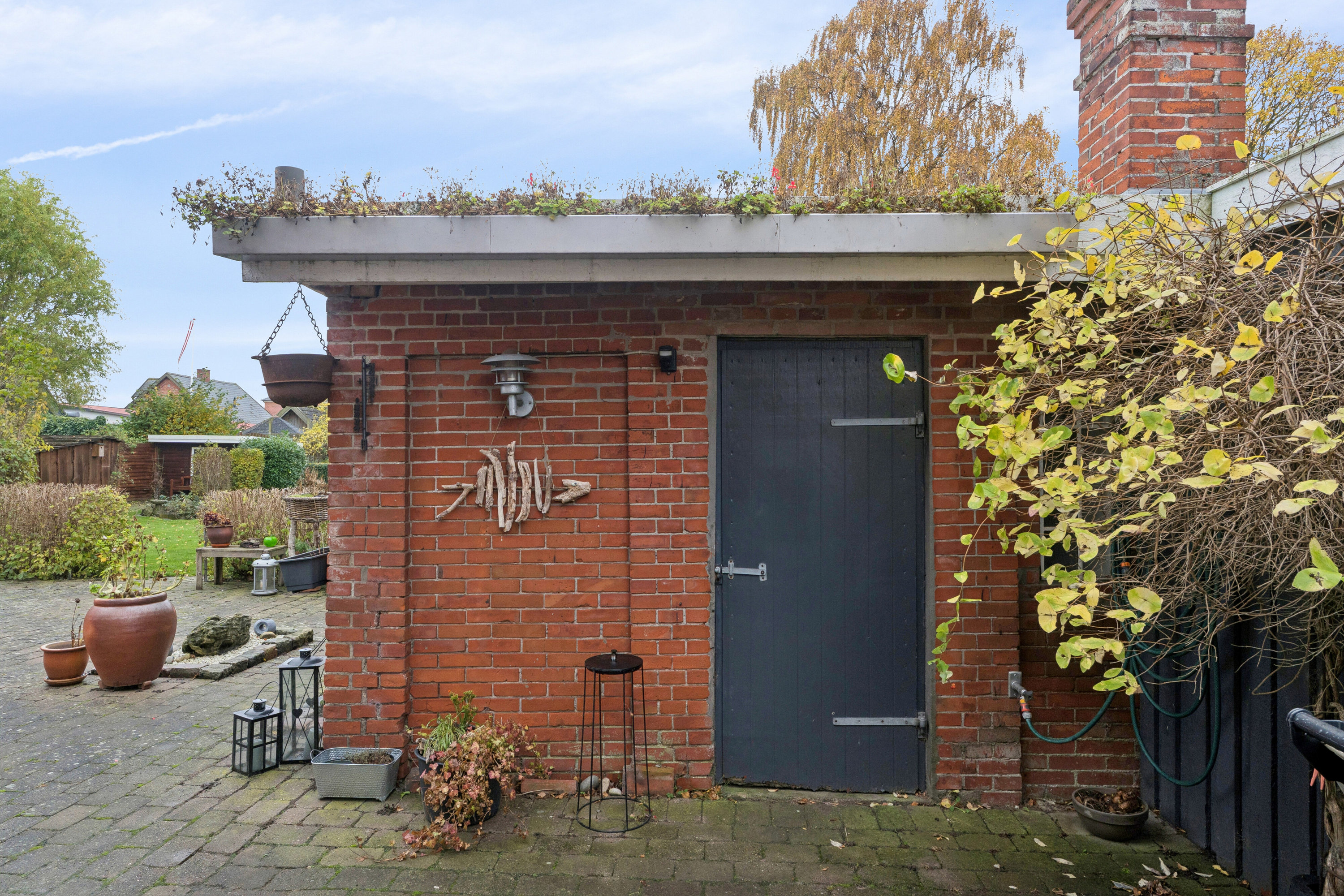 Fremhævet udhus billede i fuldskærmstilstand. Billede af Teglgårdsvej 1, 4654 Faxe Ladeplads