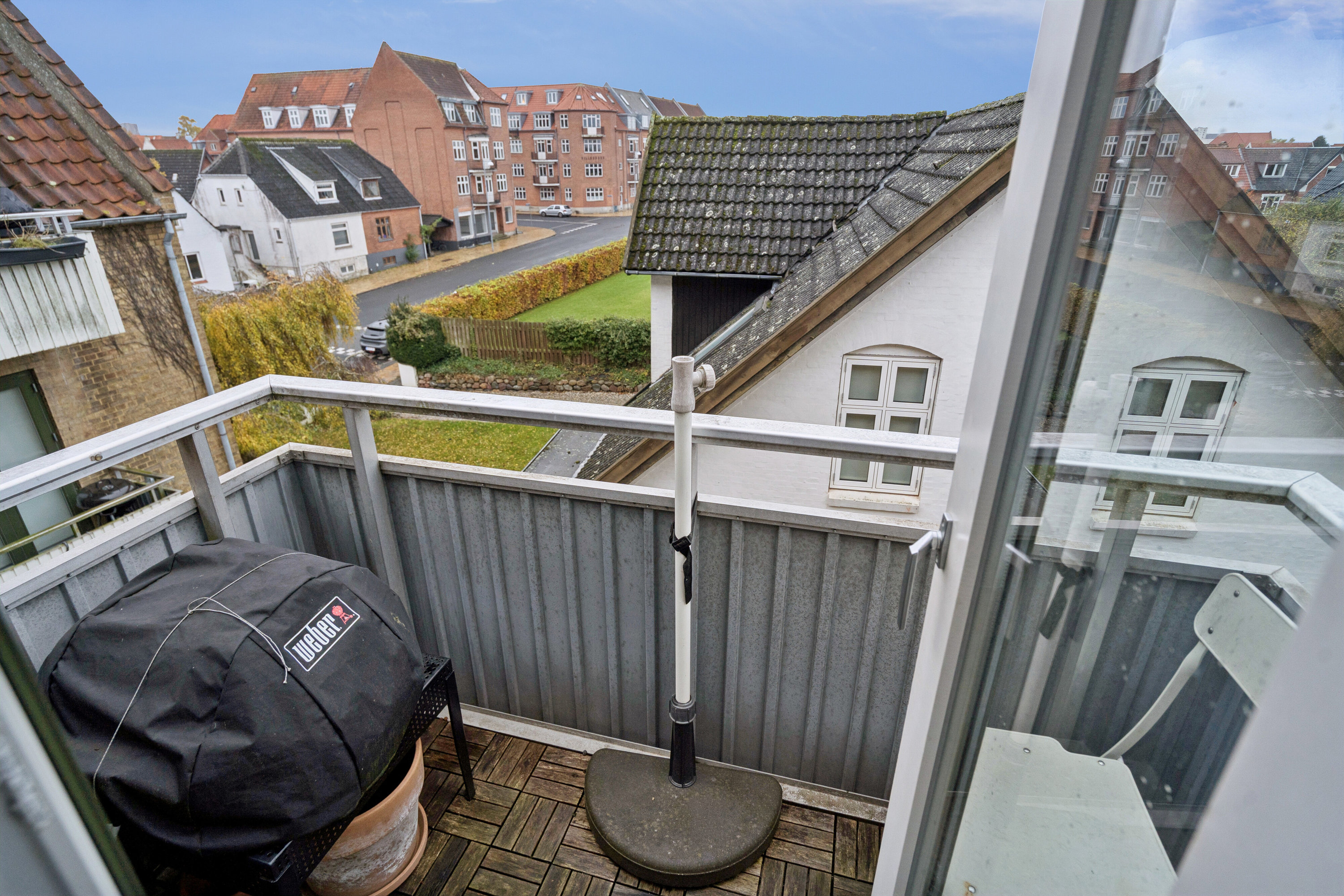 Fremhævet altan billede i fuldskærmstilstand. Billede af Teisensvej 2A, 2. th., 5000 Odense C