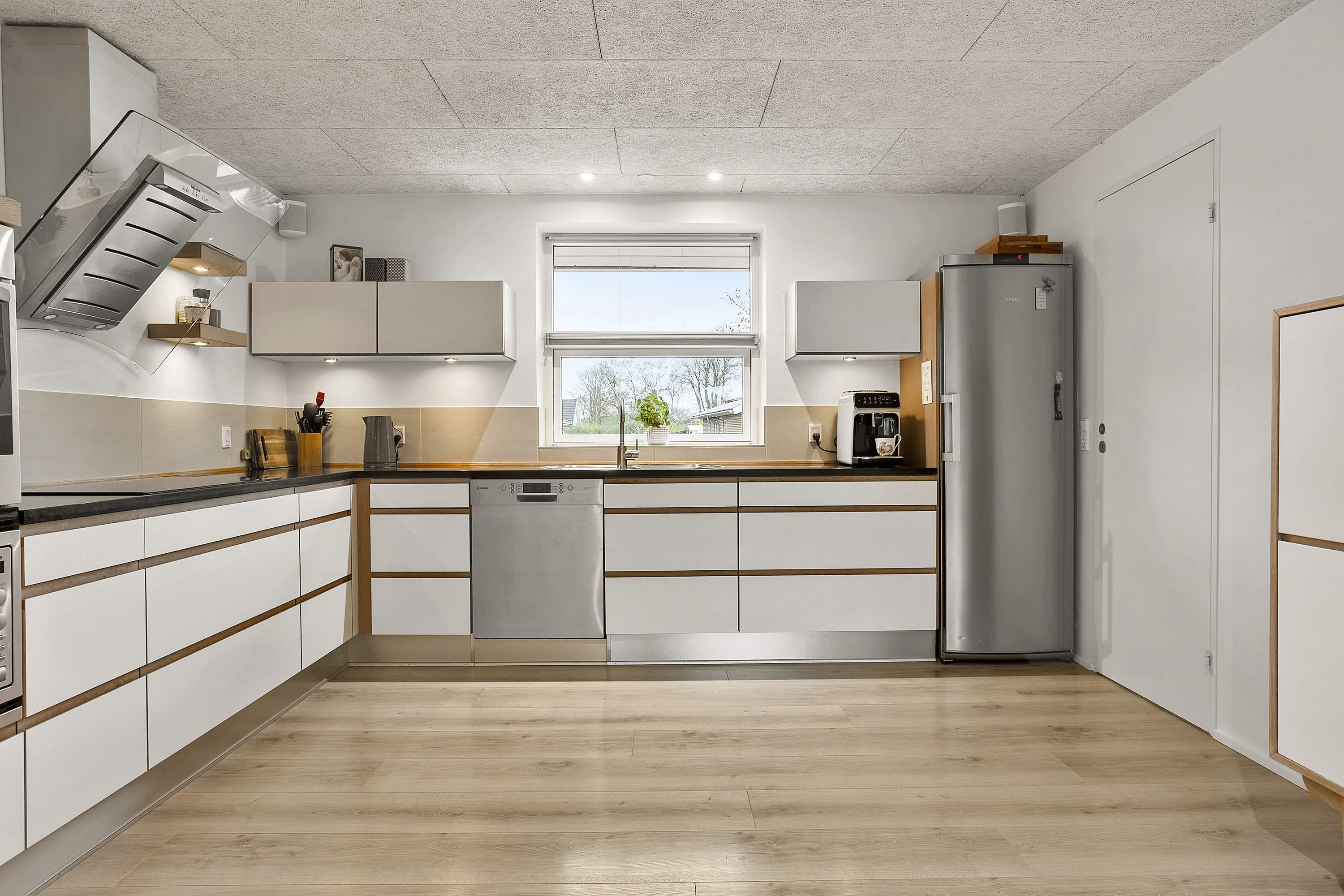 Fremhævet køkken billede i fuldskærmstilstand. Billede af Bøgevej 1A, Hammelev, 6500 Vojens