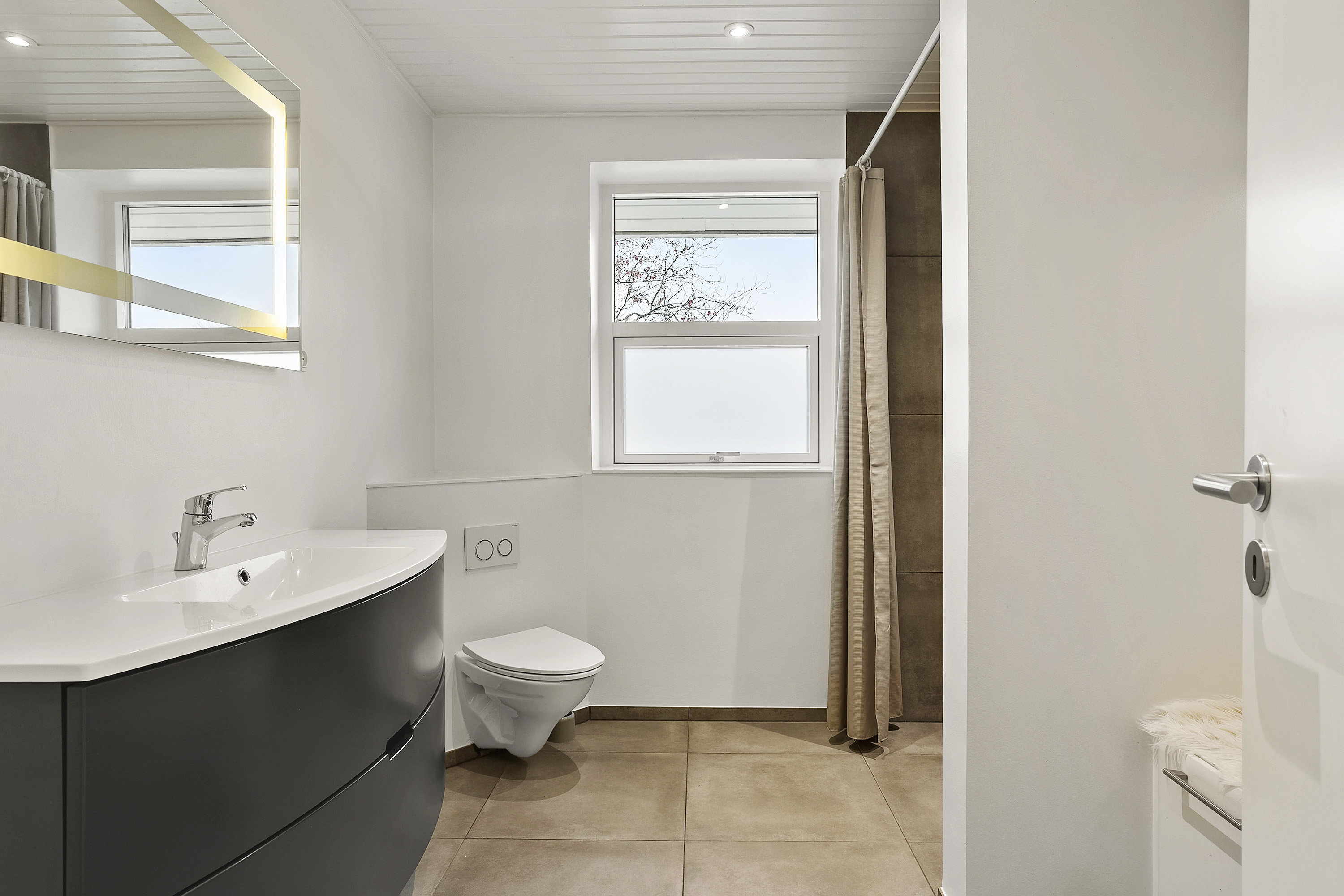 Fremhævet badeværelse billede i fuldskærmstilstand. Billede af Bøgevej 1A, Hammelev, 6500 Vojens