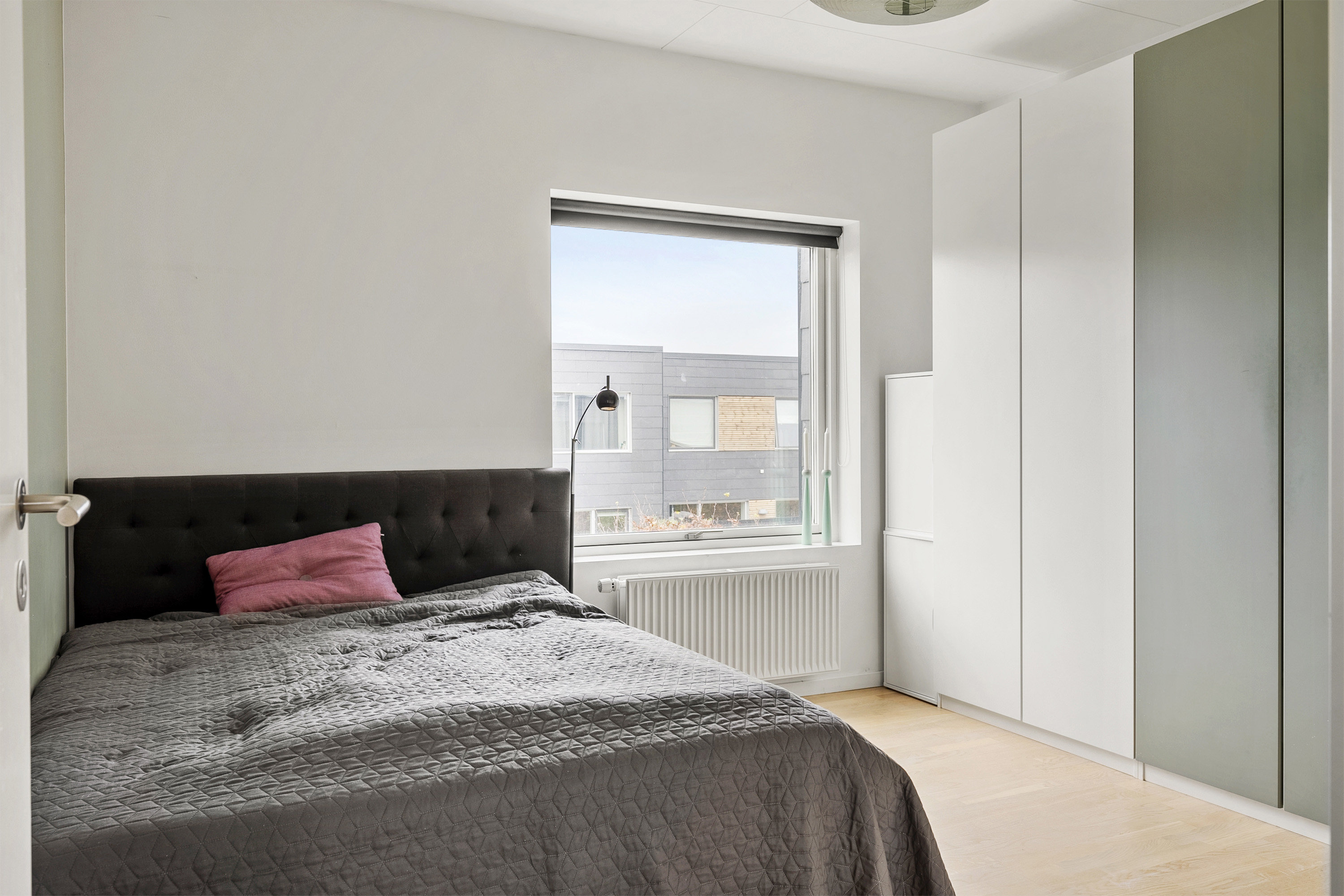 Fremhævet soveværelse billede i fuldskærmstilstand. Billede af Østergårds Alle 33, 8362 Hørning