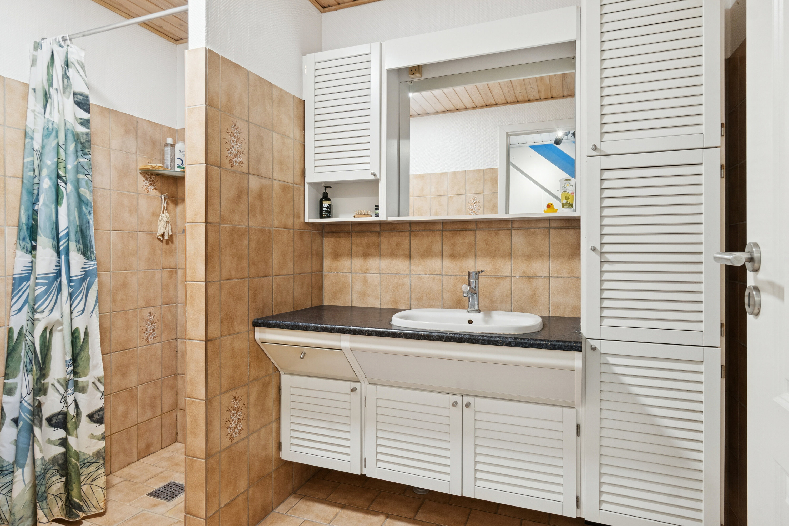 Fremhævet badeværelse billede i fuldskærmstilstand. Billede af Lumbyesvej 12, 4200 Slagelse