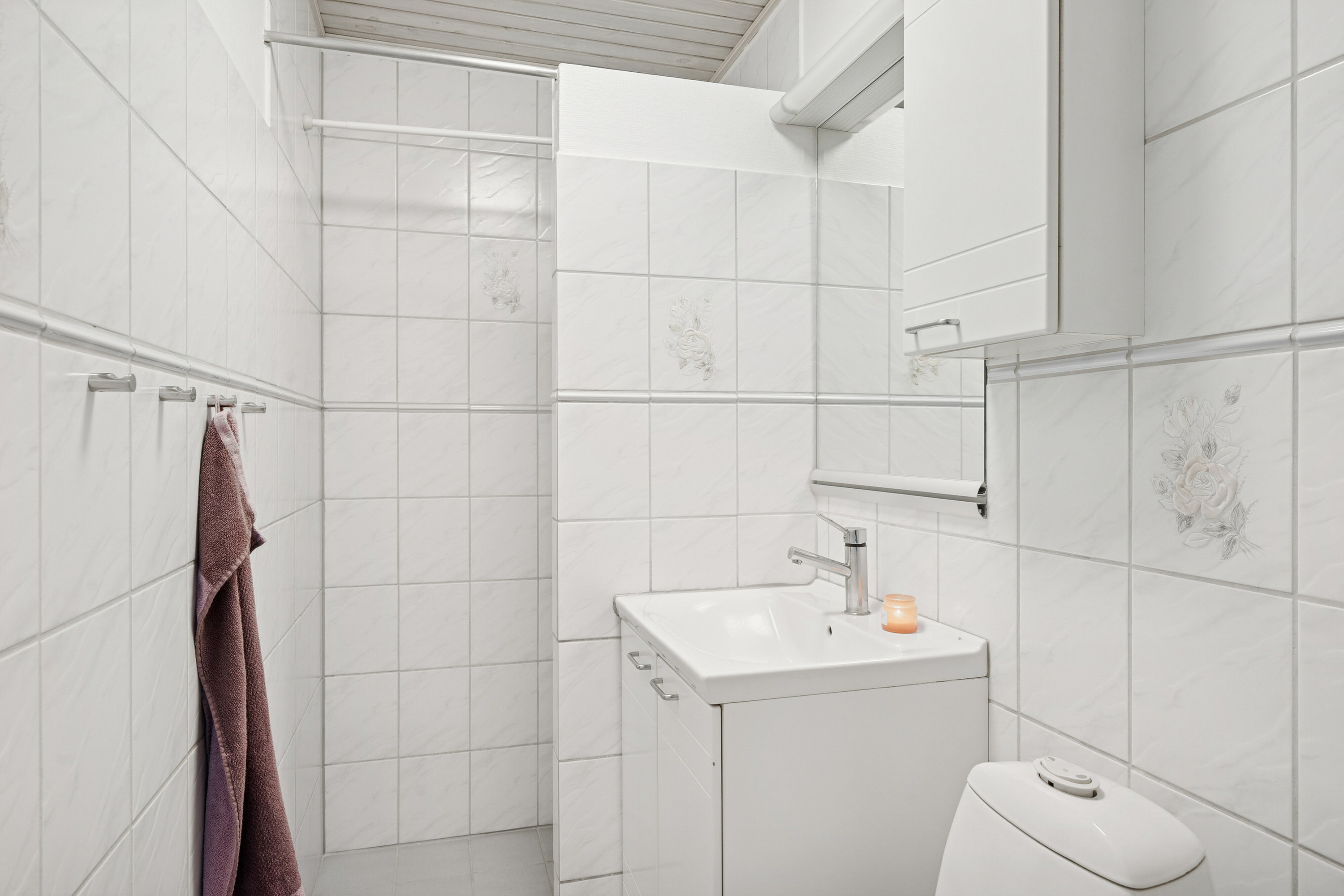 Fremhævet badeværelse billede i fuldskærmstilstand. Billede af Bjergbakkevej 260, 2600 Glostrup