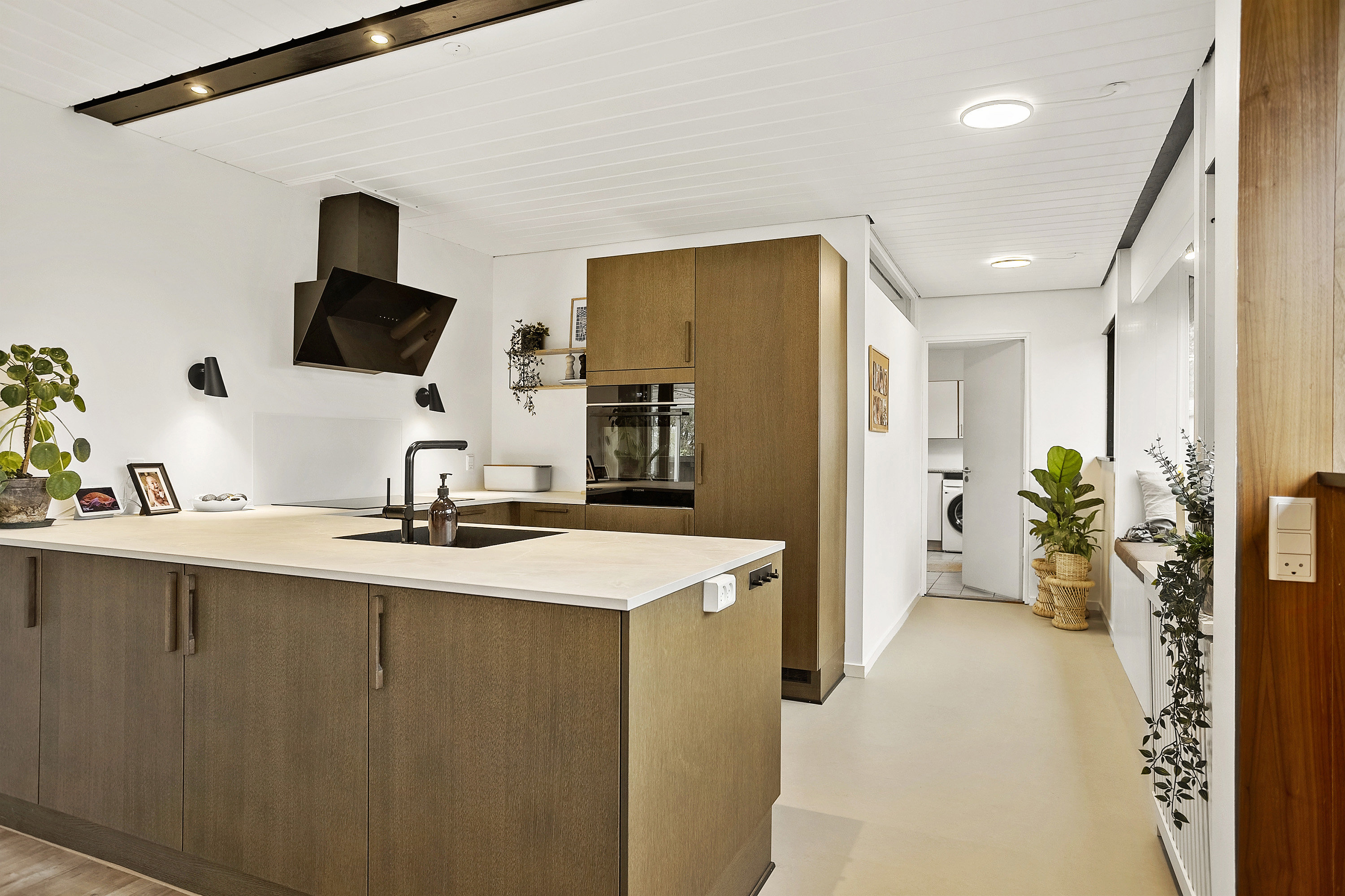 Miniaturebillede 1: køkken. Billede af Aastrupvej 102, 6100 Haderslev