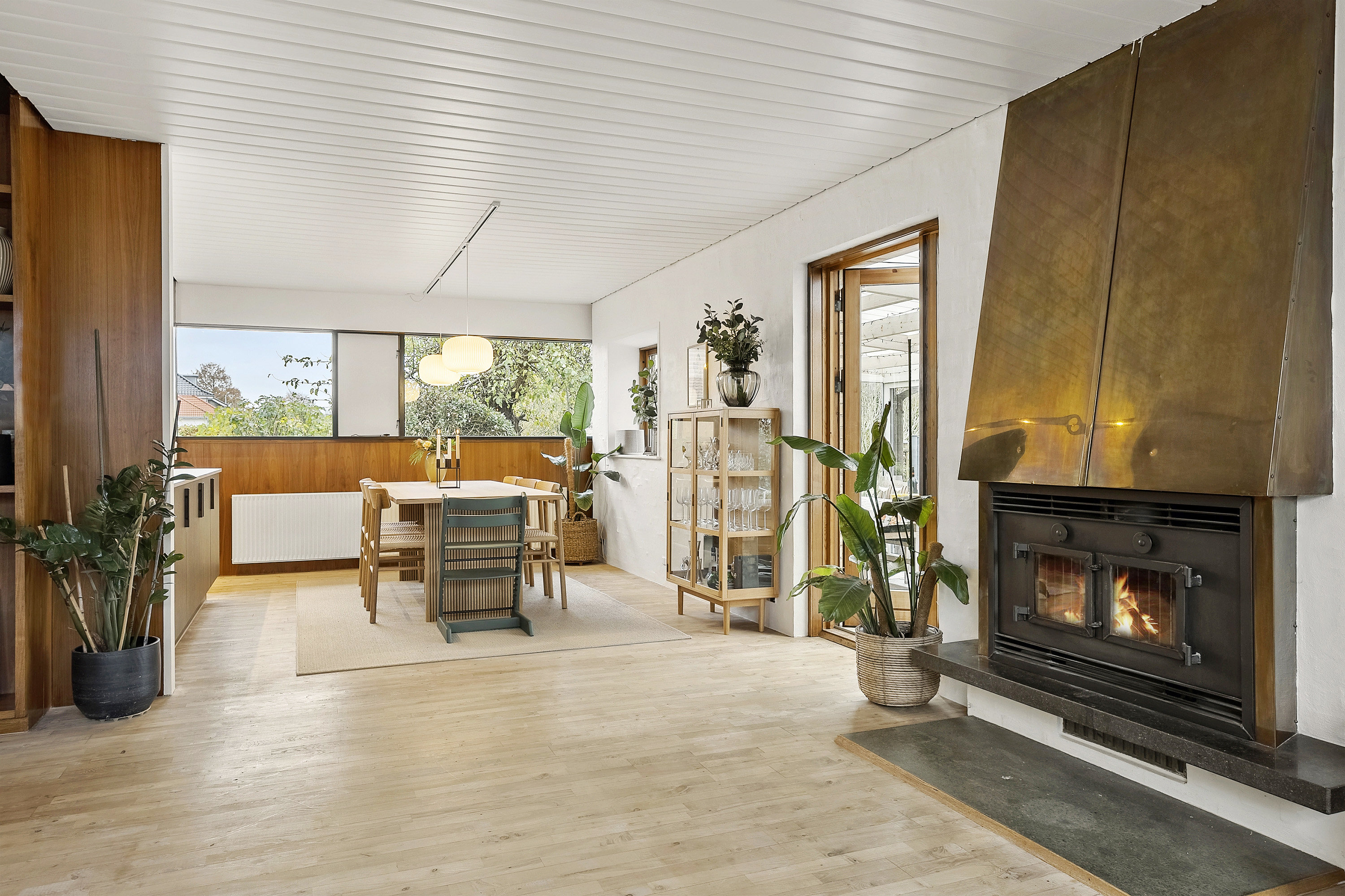 Fremhævet spisestue billede i fuldskærmstilstand. Billede af Aastrupvej 102, 6100 Haderslev