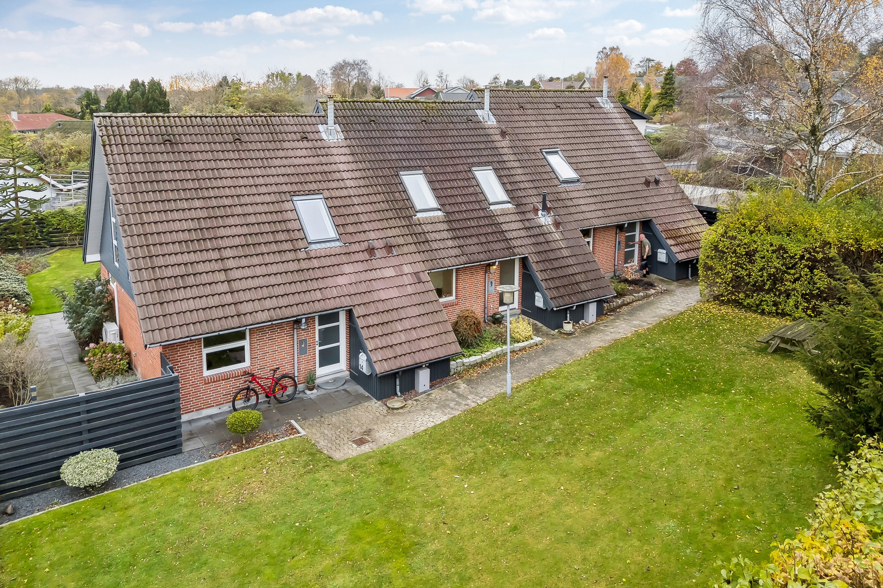 Fremhævet set fra haven billede i fuldskærmstilstand. Billede af Lumbyesvej 12, 4200 Slagelse