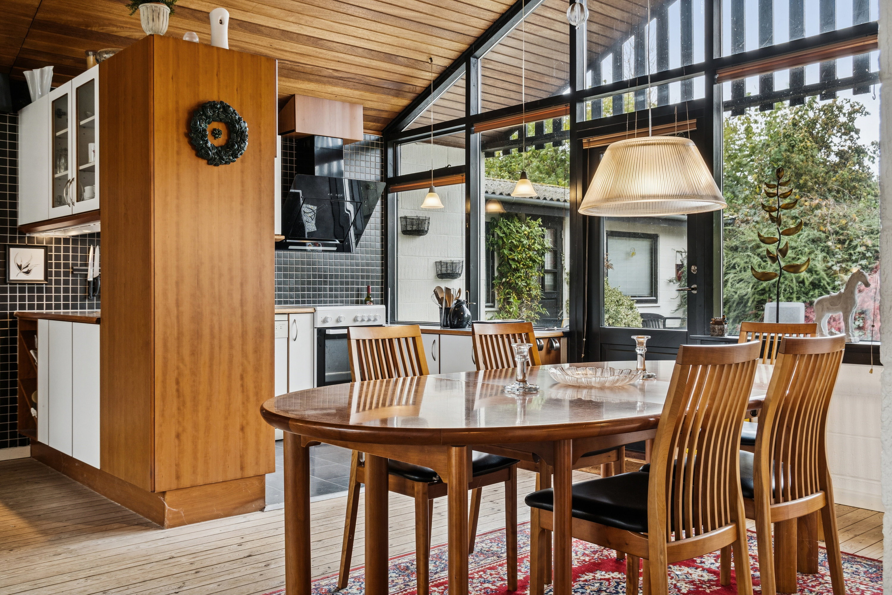 Fremhævet spisestue billede i fuldskærmstilstand. Billede af To-Bjerg 156, Uglerup, 4300 Holbæk