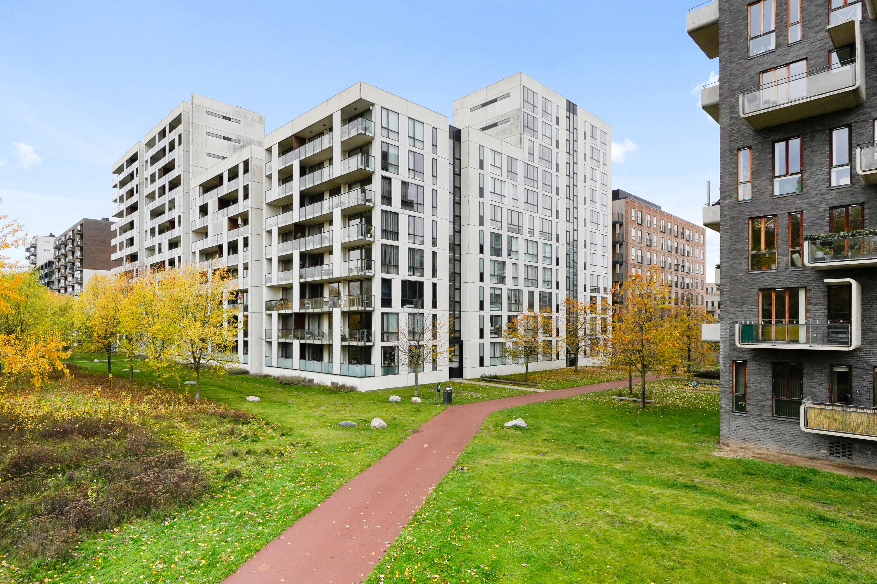 Fremhævet andet billede i fuldskærmstilstand. Billede af C.F. Møllers Allé 40, 10. tv., 2300 København S