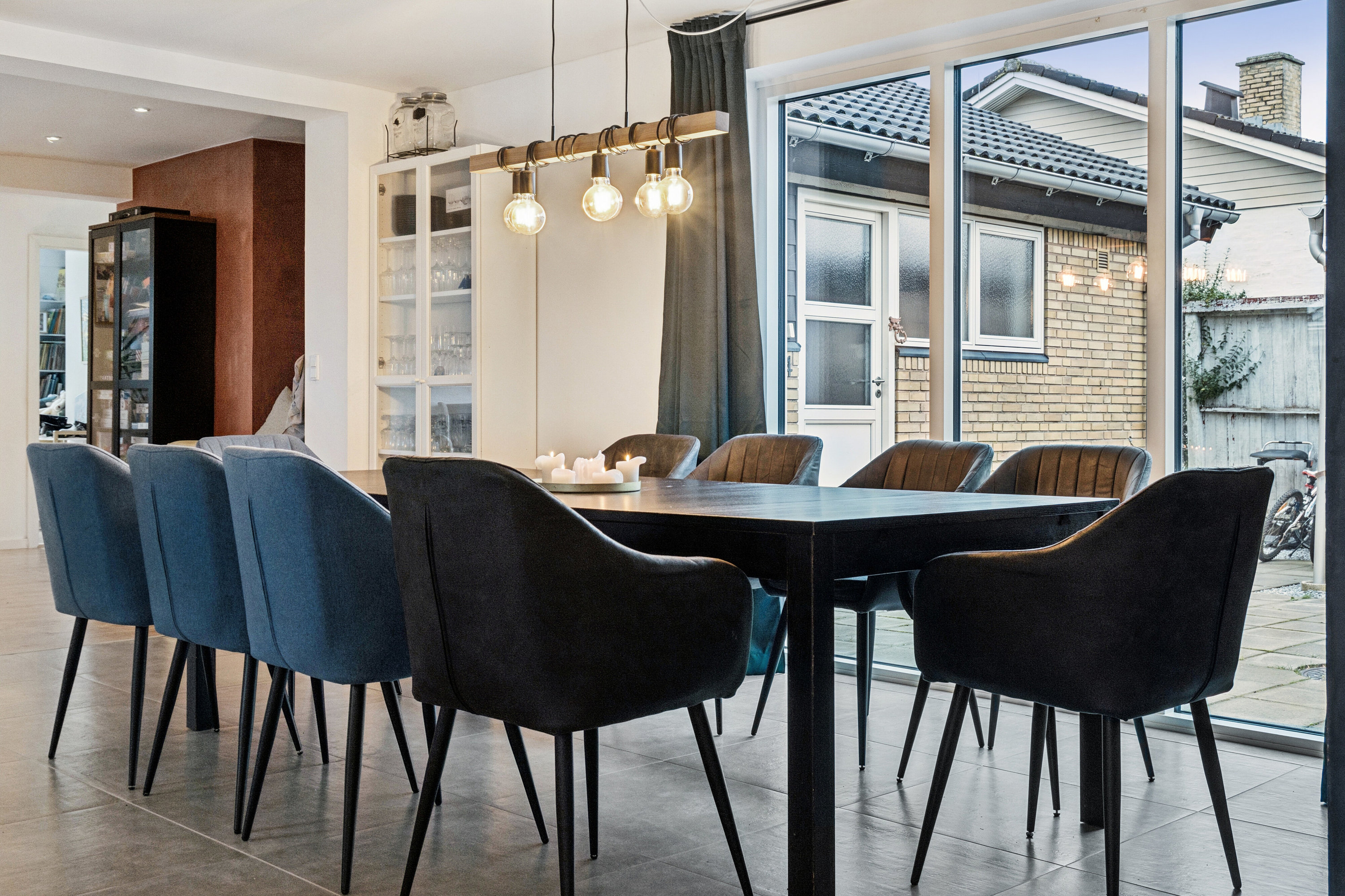 Fremhævet spisestue billede i fuldskærmstilstand. Billede af Birkevej 4, Tuse, 4300 Holbæk