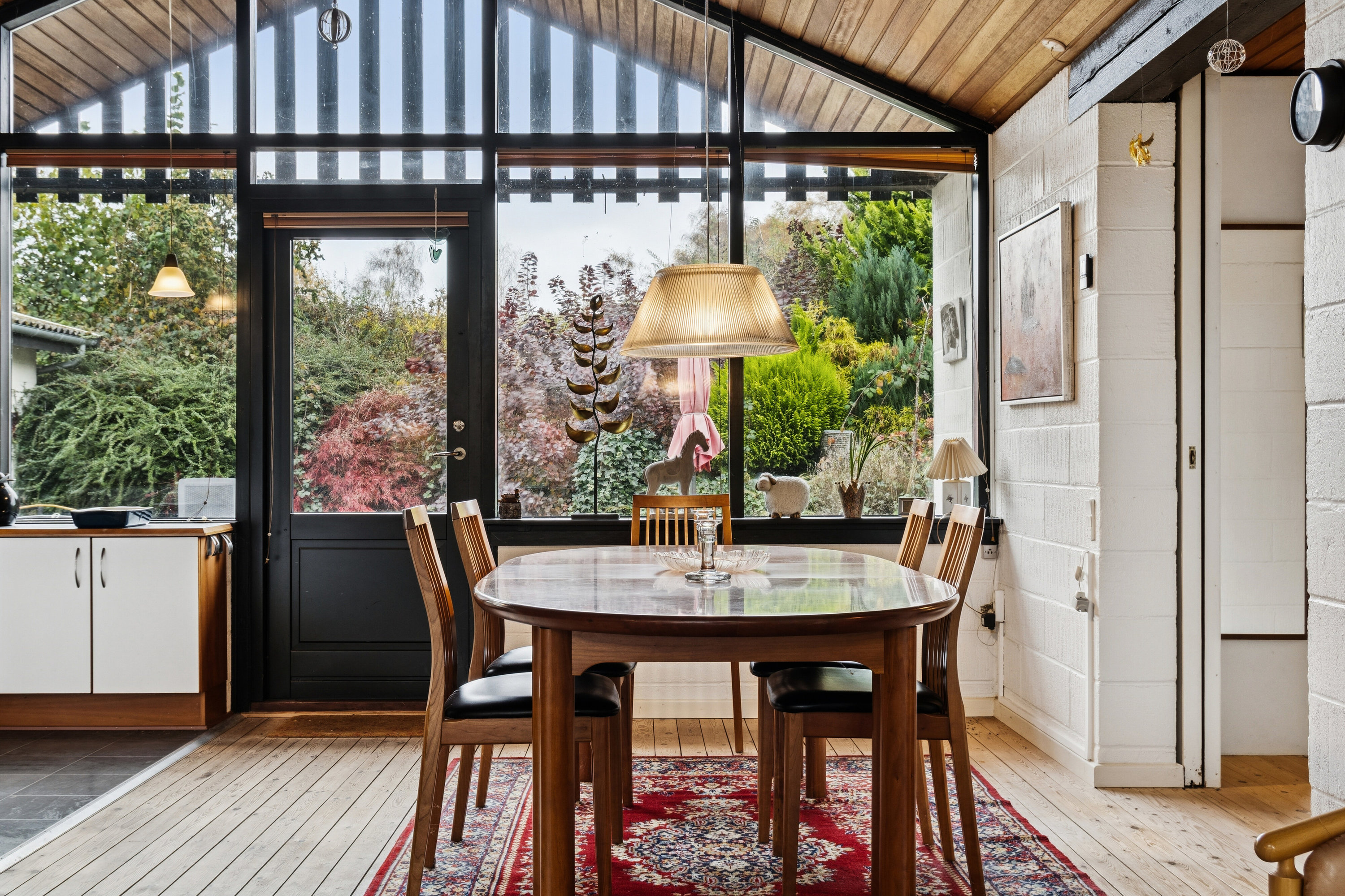 Fremhævet spisestue billede i fuldskærmstilstand. Billede af To-Bjerg 156, Uglerup, 4300 Holbæk